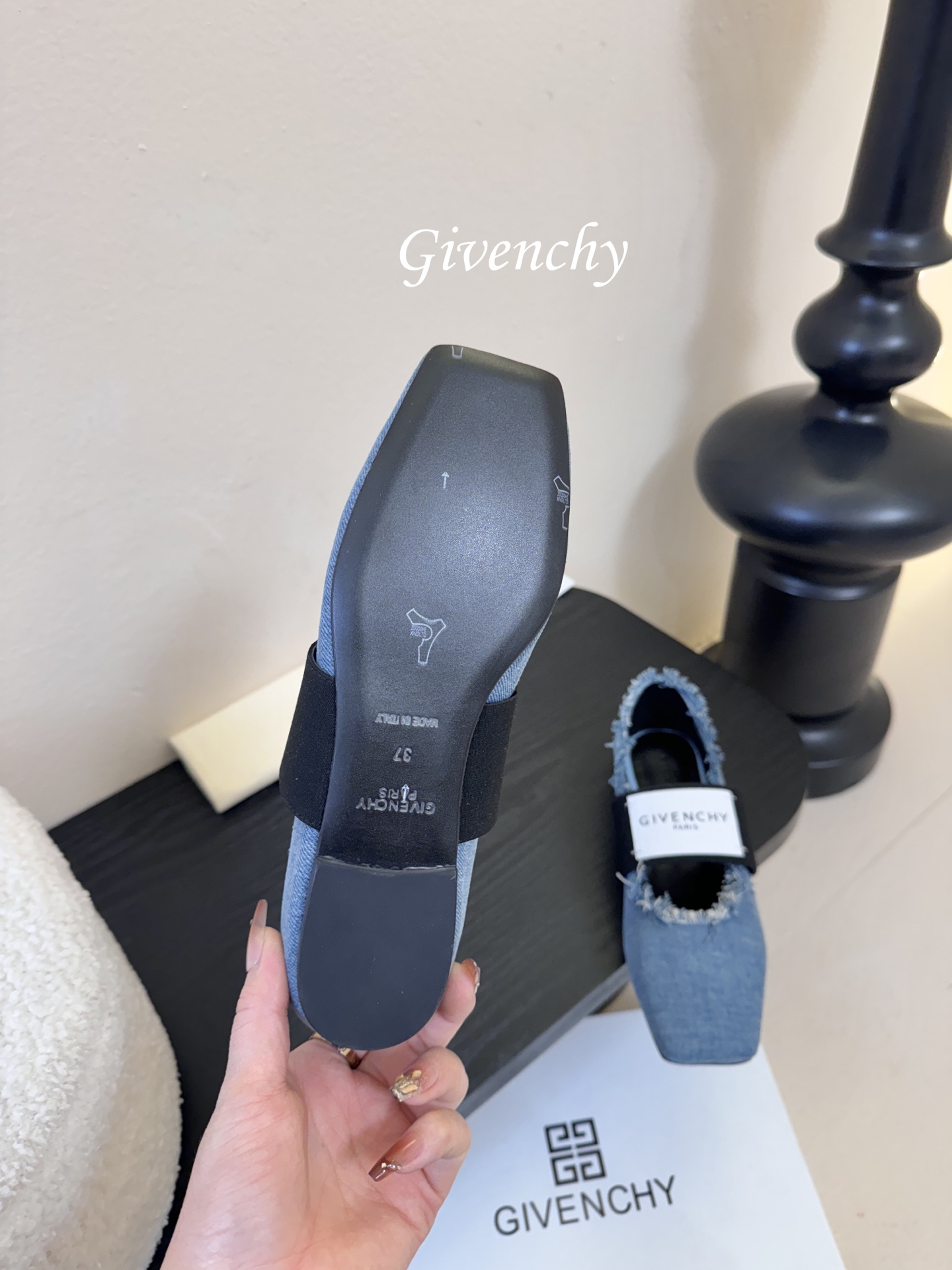 Givenchy纪梵希章若楠同款Sliced Square方头芭蕾舞平底鞋超多明星时尚博主种草 裁切方头