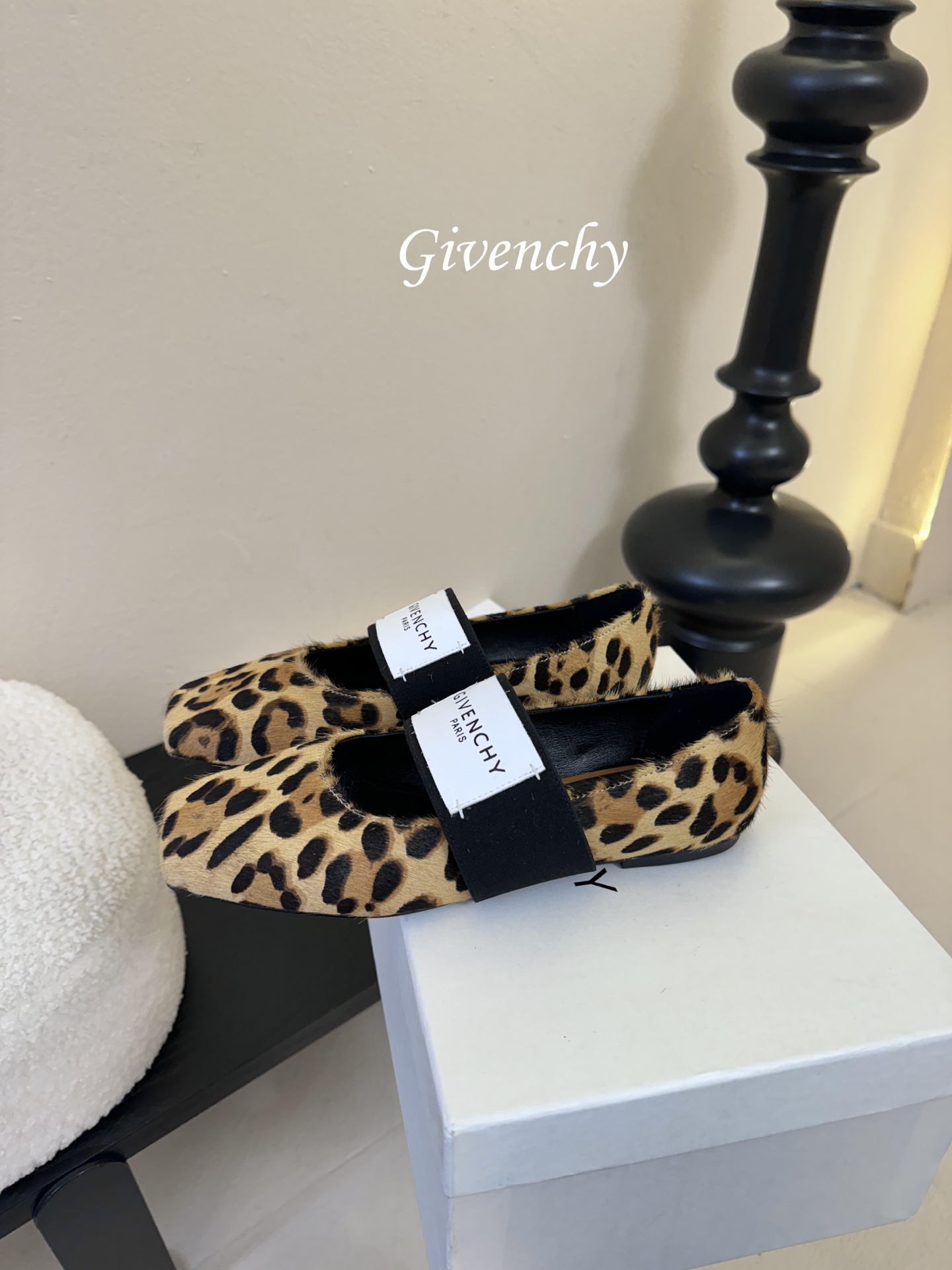 Givenchy纪梵希章若楠同款Sliced Square方头芭蕾舞平底鞋超多明星时尚博主种草 裁切方头