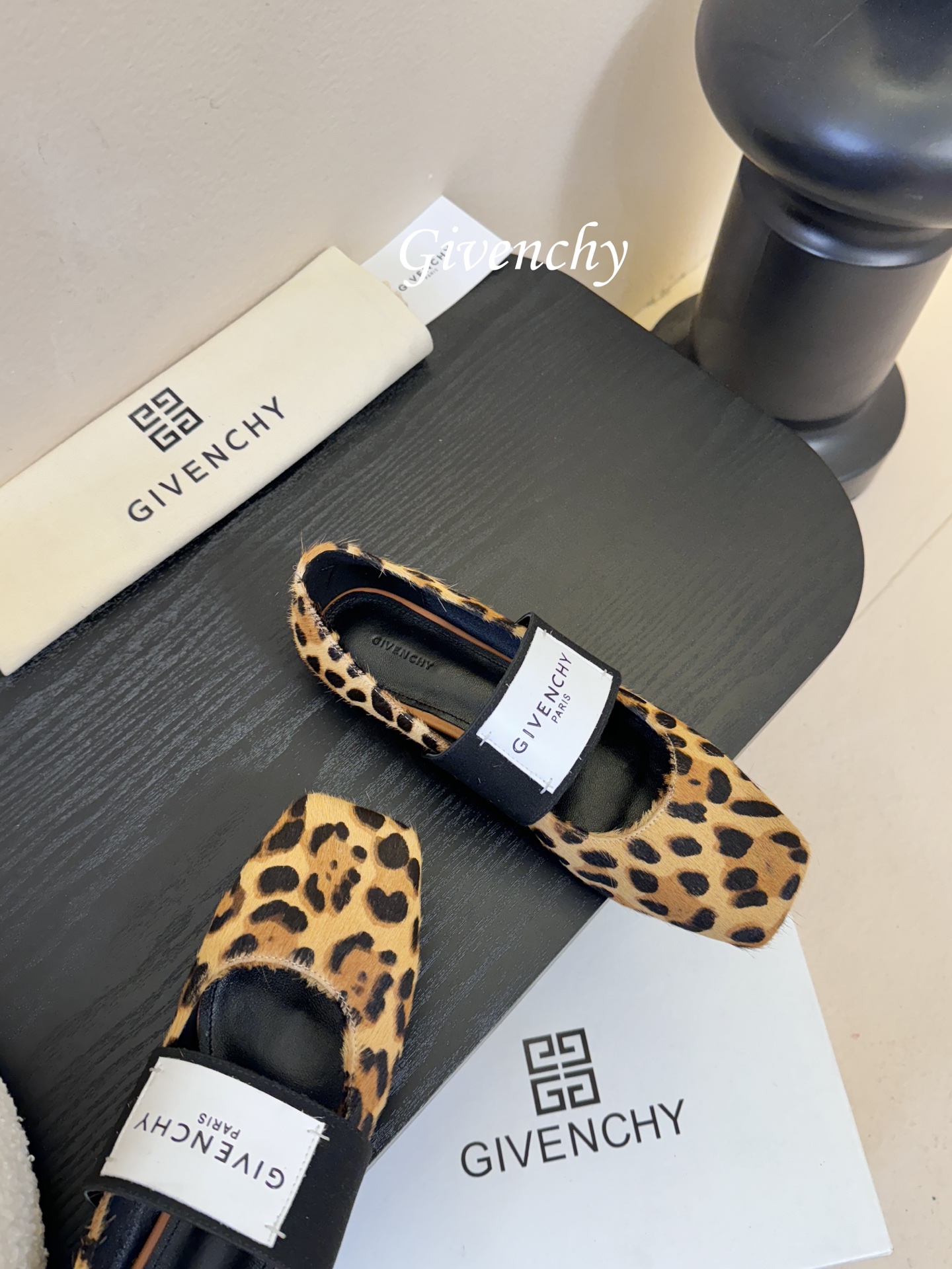 Givenchy纪梵希章若楠同款Sliced Square方头芭蕾舞平底鞋超多明星时尚博主种草 裁切方头