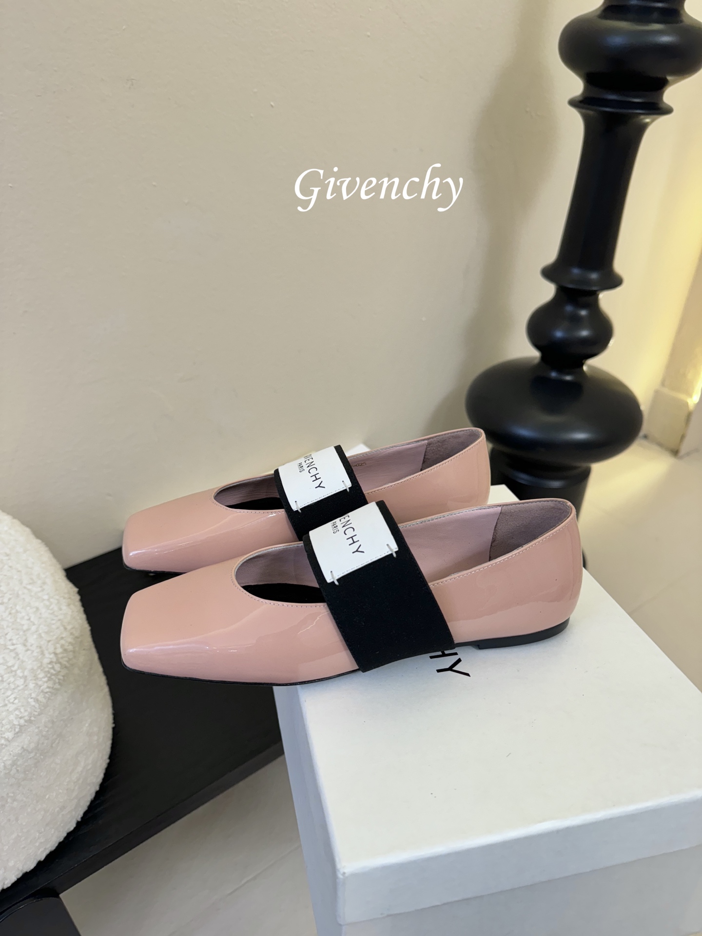 Givenchy纪梵希章若楠同款Sliced Square方头芭蕾舞平底鞋超多明星时尚博主种草 裁切方头
