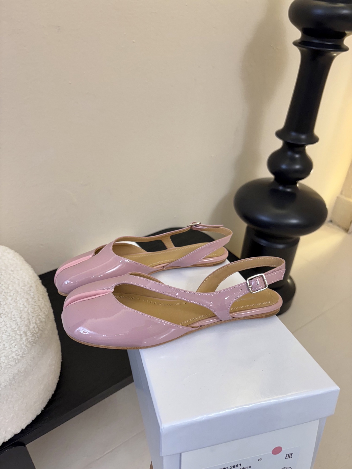 Maison Marginal* MM6苹果头芭蕾舞凉鞋马吉拉设计师太有才了 作为设计元素打造鞋品💯 单