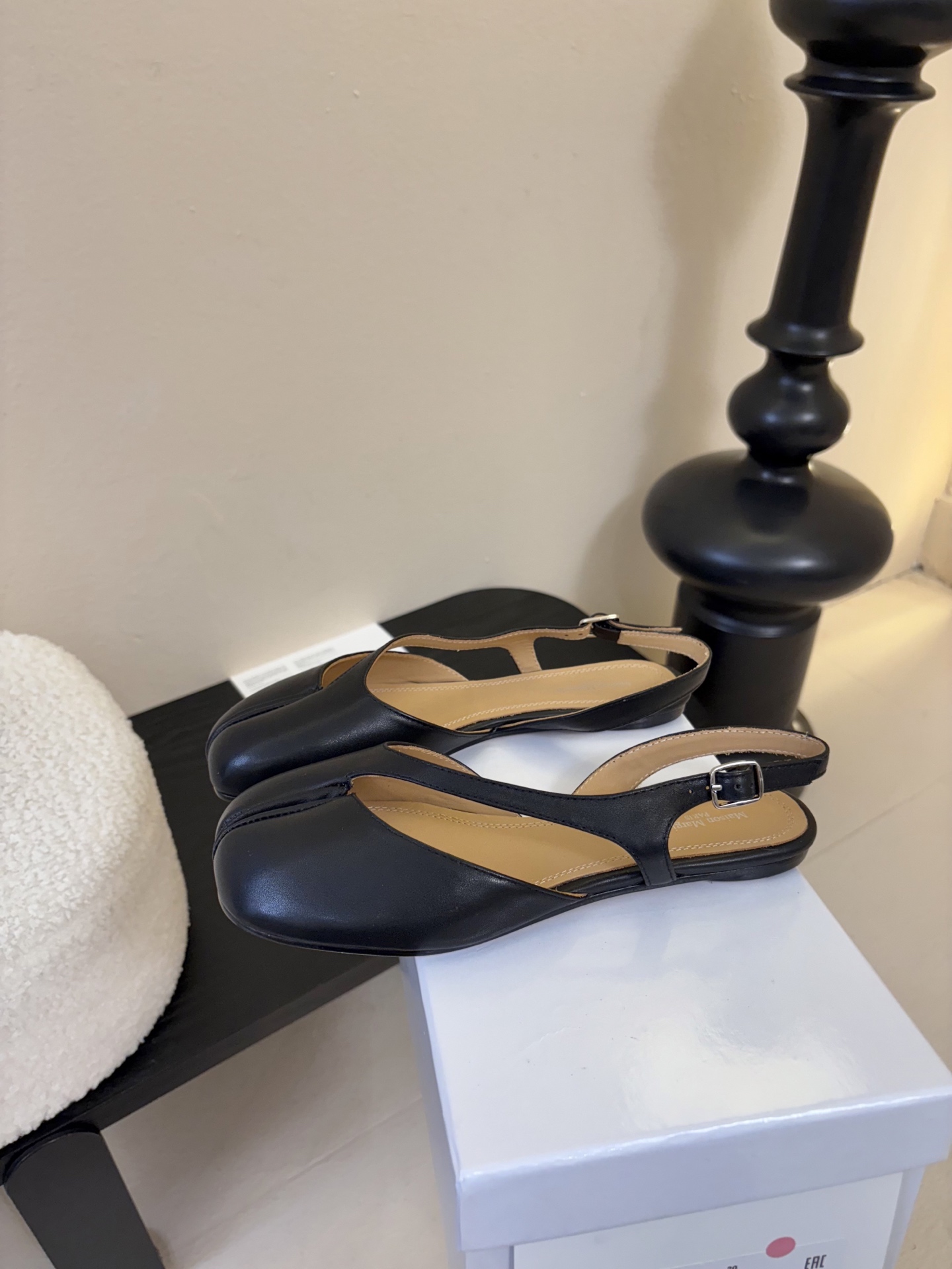 Maison Marginal* MM6苹果头芭蕾舞凉鞋马吉拉设计师太有才了 作为设计元素打造鞋品💯 单