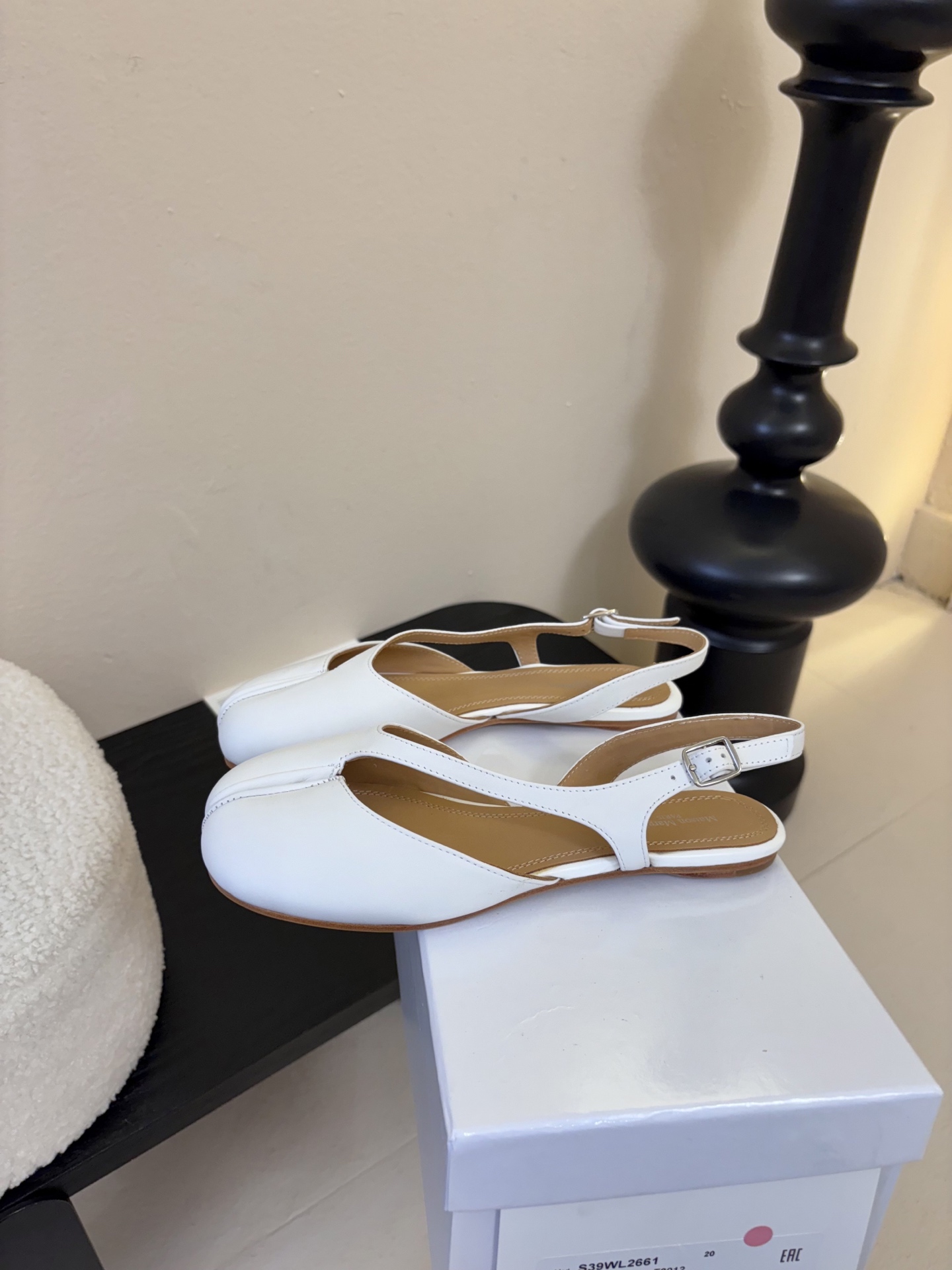 Maison Marginal* MM6苹果头芭蕾舞凉鞋马吉拉设计师太有才了 作为设计元素打造鞋品💯 单