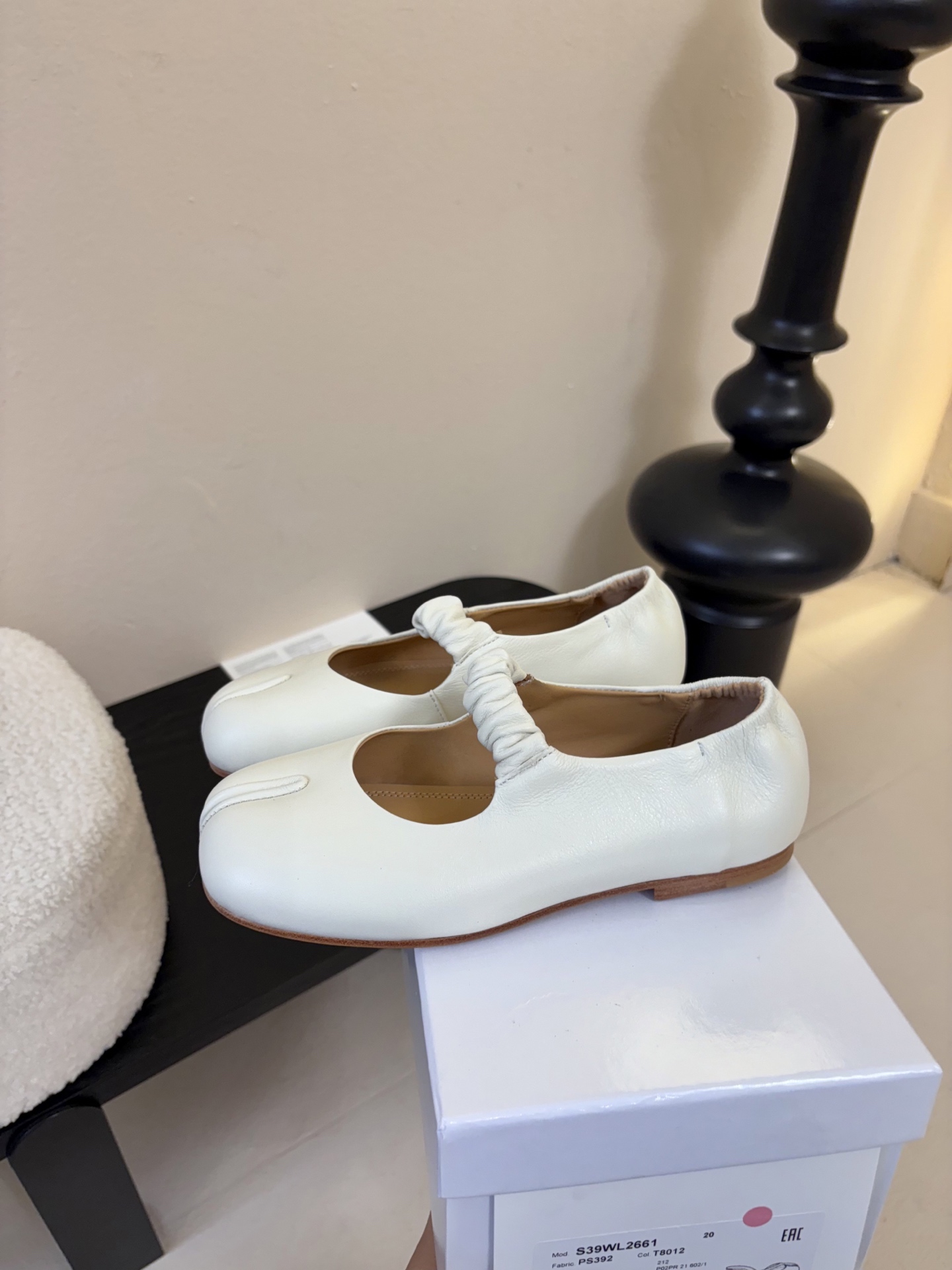 Maison Marginal* MM6苹果头芭蕾舞凉鞋马吉拉设计师太有才了 作为设计元素打造鞋品💯 单