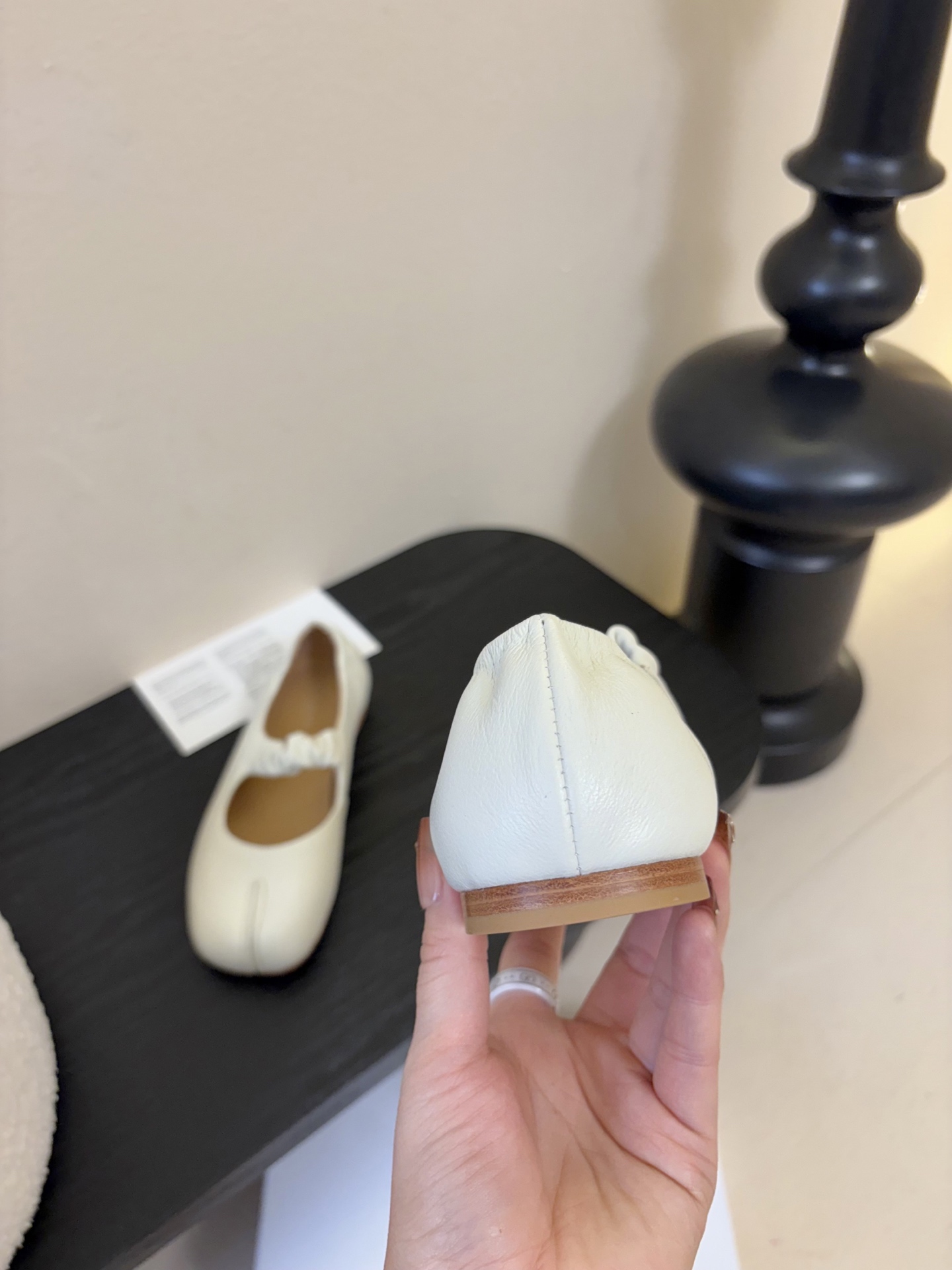 Maison Marginal* MM6苹果头芭蕾舞凉鞋马吉拉设计师太有才了 作为设计元素打造鞋品💯 单