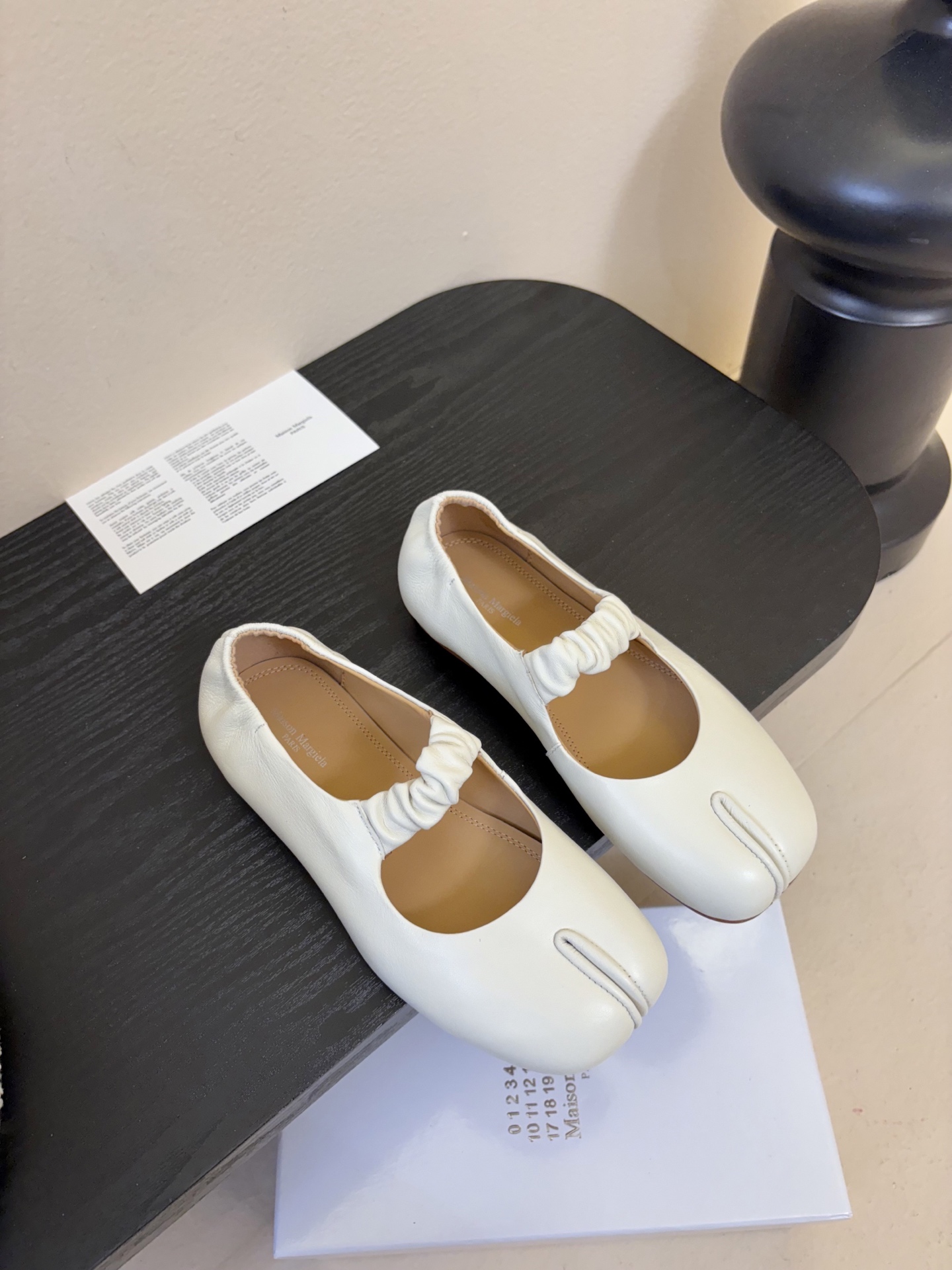 Maison Marginal* MM6苹果头芭蕾舞凉鞋马吉拉设计师太有才了 作为设计元素打造鞋品💯 单