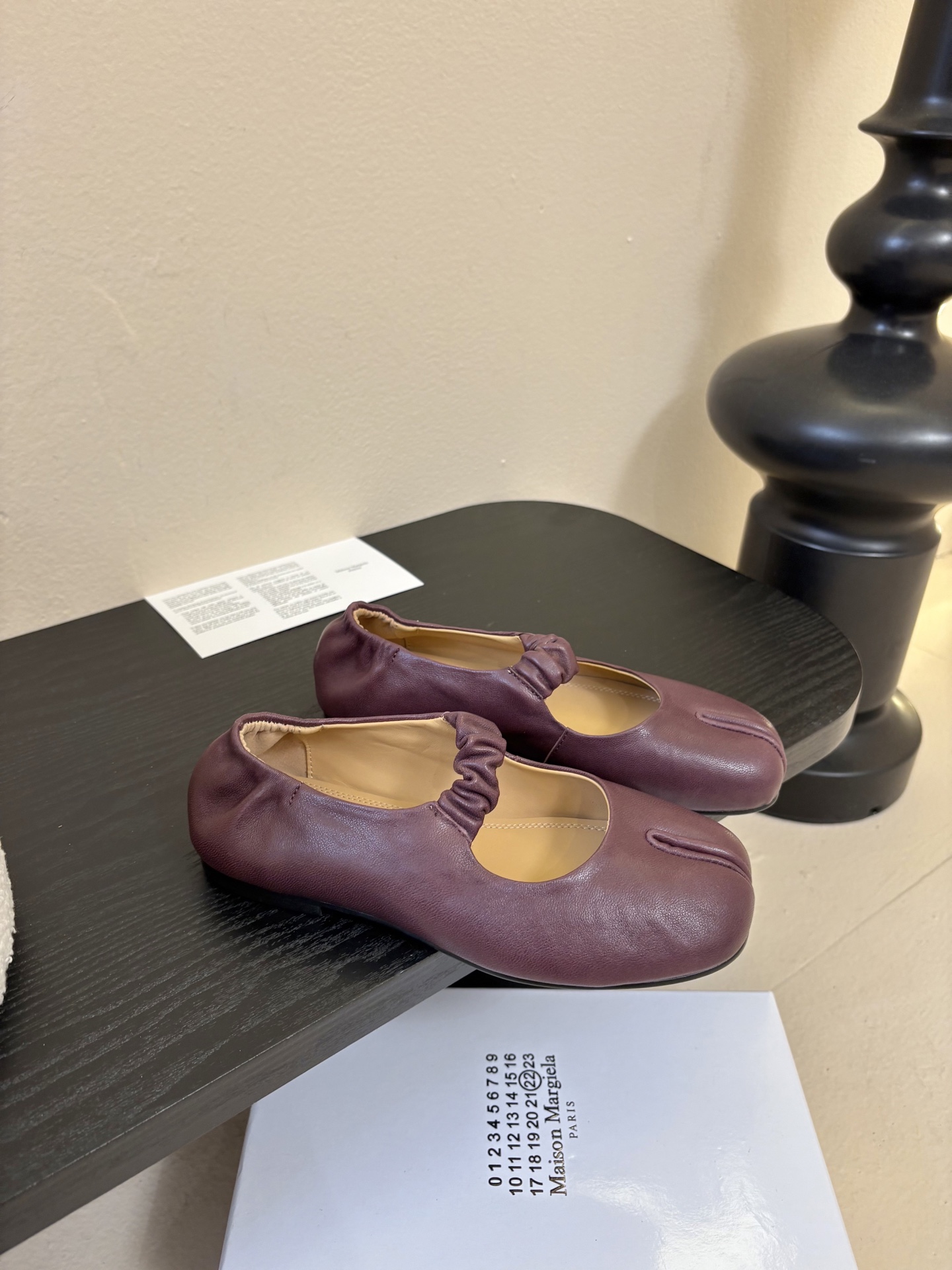 Maison Marginal* MM6苹果头芭蕾舞凉鞋马吉拉设计师太有才了 作为设计元素打造鞋品💯 单