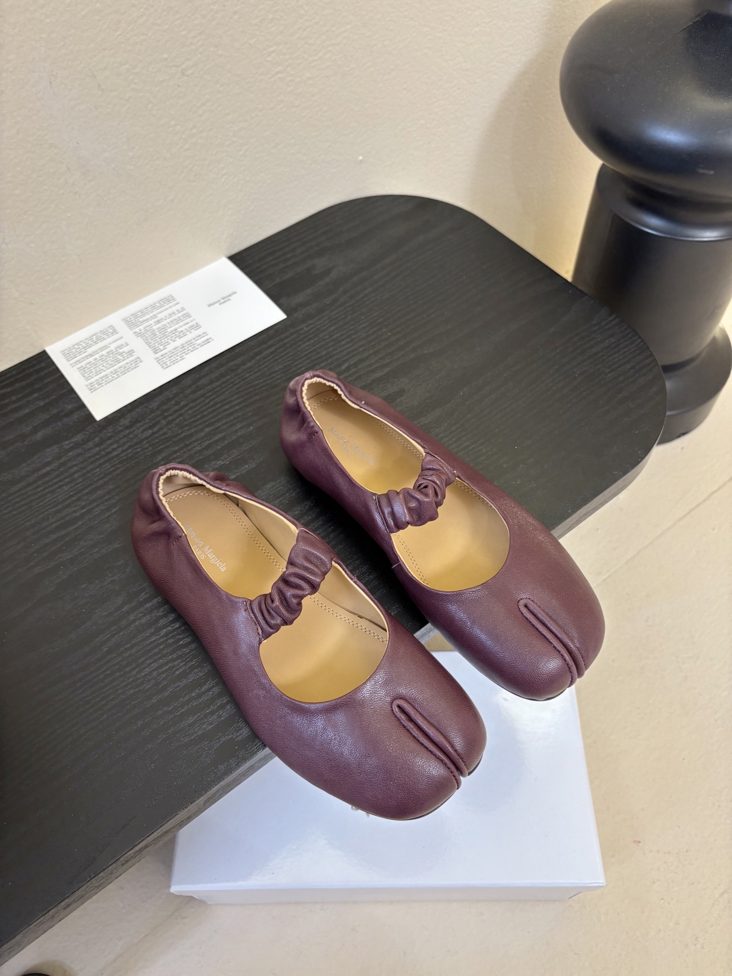 Maison Marginal* MM6苹果头芭蕾舞凉鞋马吉拉设计师太有才了 作为设计元素打造鞋品💯 单