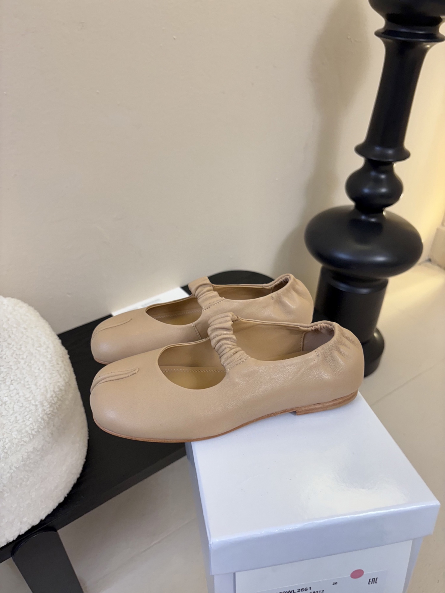 Maison Marginal* MM6苹果头芭蕾舞凉鞋马吉拉设计师太有才了 作为设计元素打造鞋品💯 单