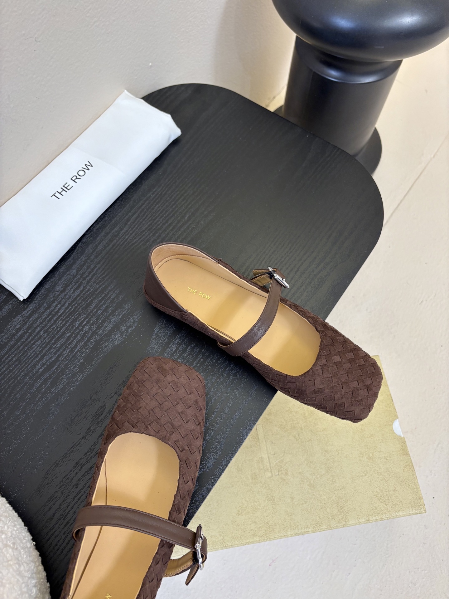 The ro*26早春新款玛丽珍平底单鞋跳舞鞋奶奶鞋！很少会看到一款跳舞鞋会做到这么精细、而且对脚的包容