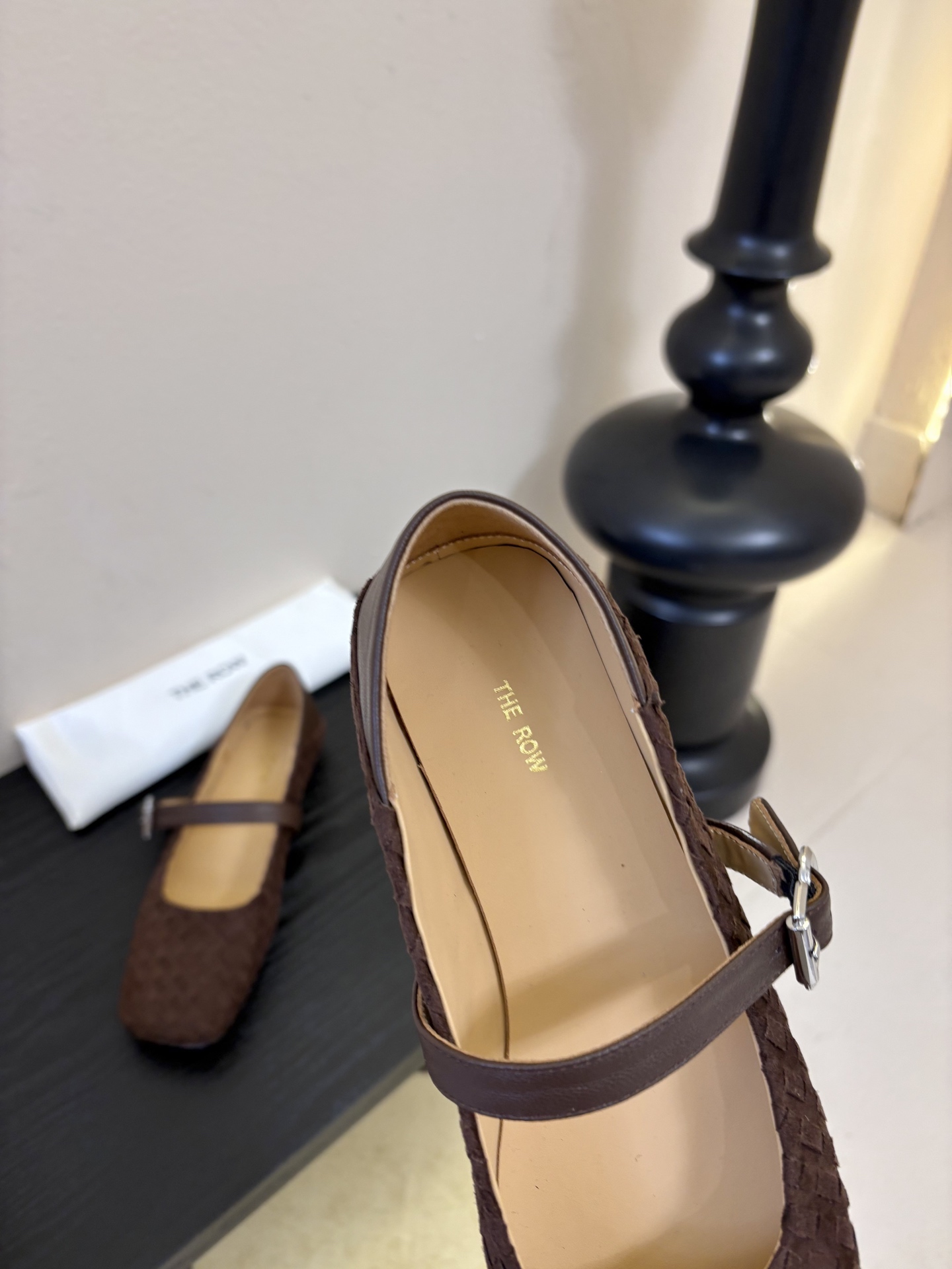 The ro*26早春新款玛丽珍平底单鞋跳舞鞋奶奶鞋！很少会看到一款跳舞鞋会做到这么精细、而且对脚的包容