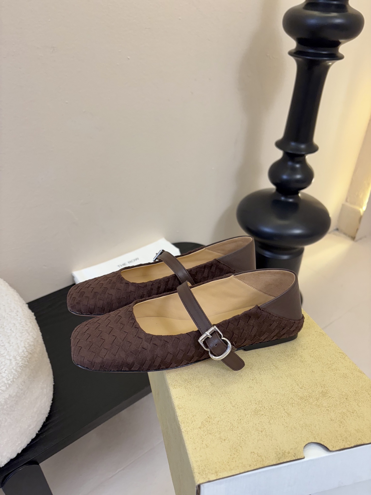 The ro*26早春新款玛丽珍平底单鞋跳舞鞋奶奶鞋！很少会看到一款跳舞鞋会做到这么精细、而且对脚的包容