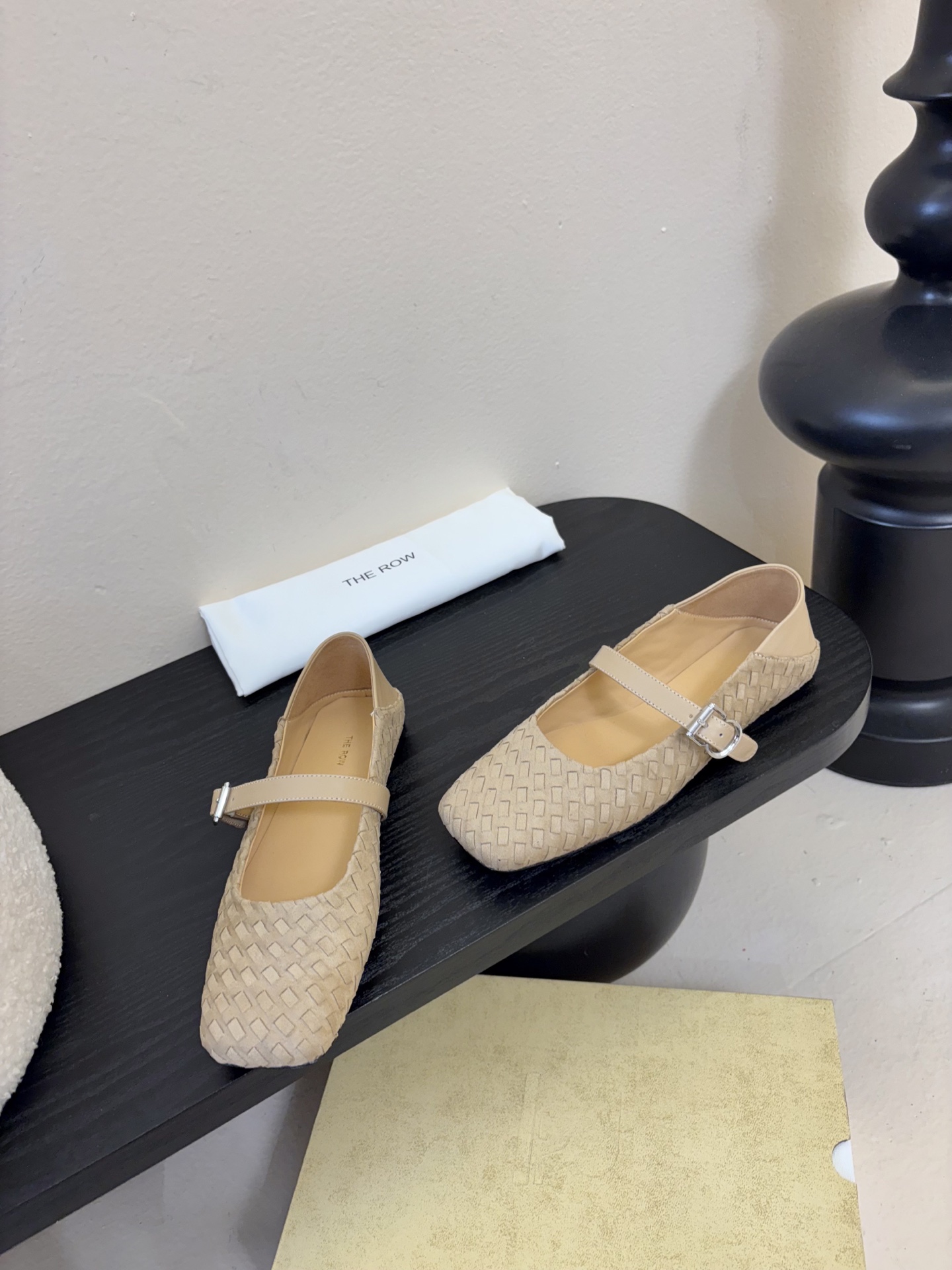 The ro*26早春新款玛丽珍平底单鞋跳舞鞋奶奶鞋！很少会看到一款跳舞鞋会做到这么精细、而且对脚的包容