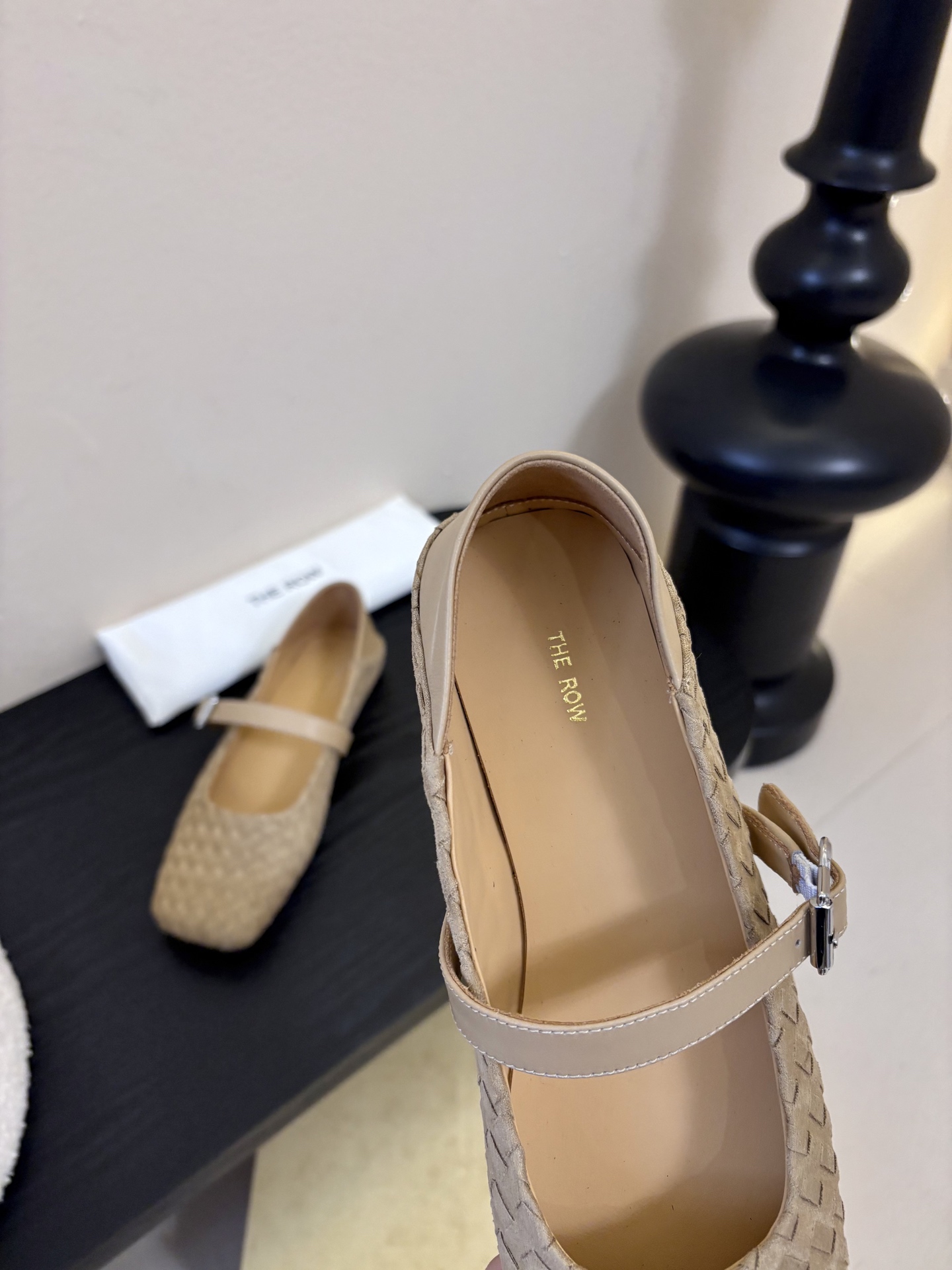 The ro*26早春新款玛丽珍平底单鞋跳舞鞋奶奶鞋！很少会看到一款跳舞鞋会做到这么精细、而且对脚的包容