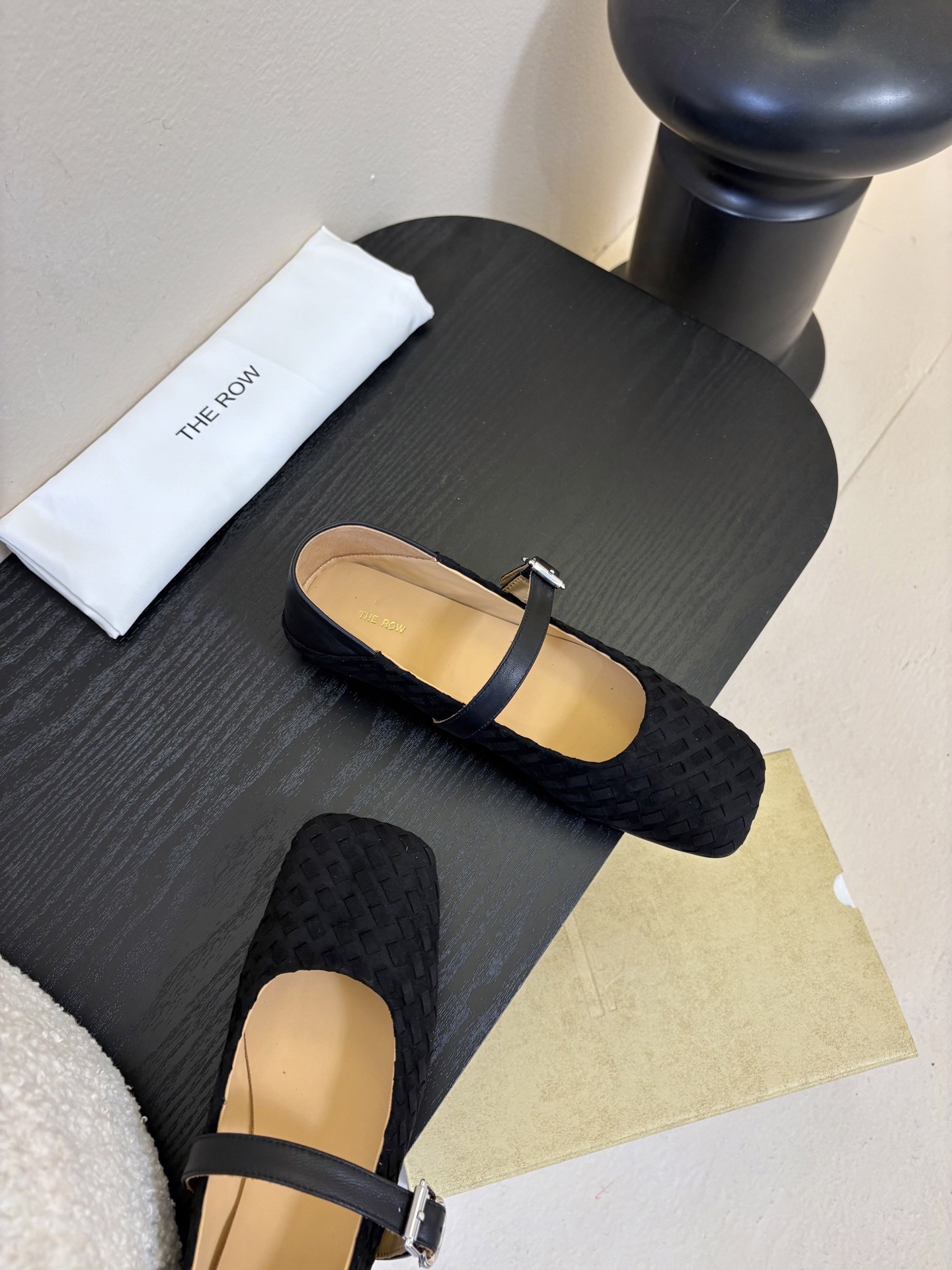 The ro*26早春新款玛丽珍平底单鞋跳舞鞋奶奶鞋！很少会看到一款跳舞鞋会做到这么精细、而且对脚的包容