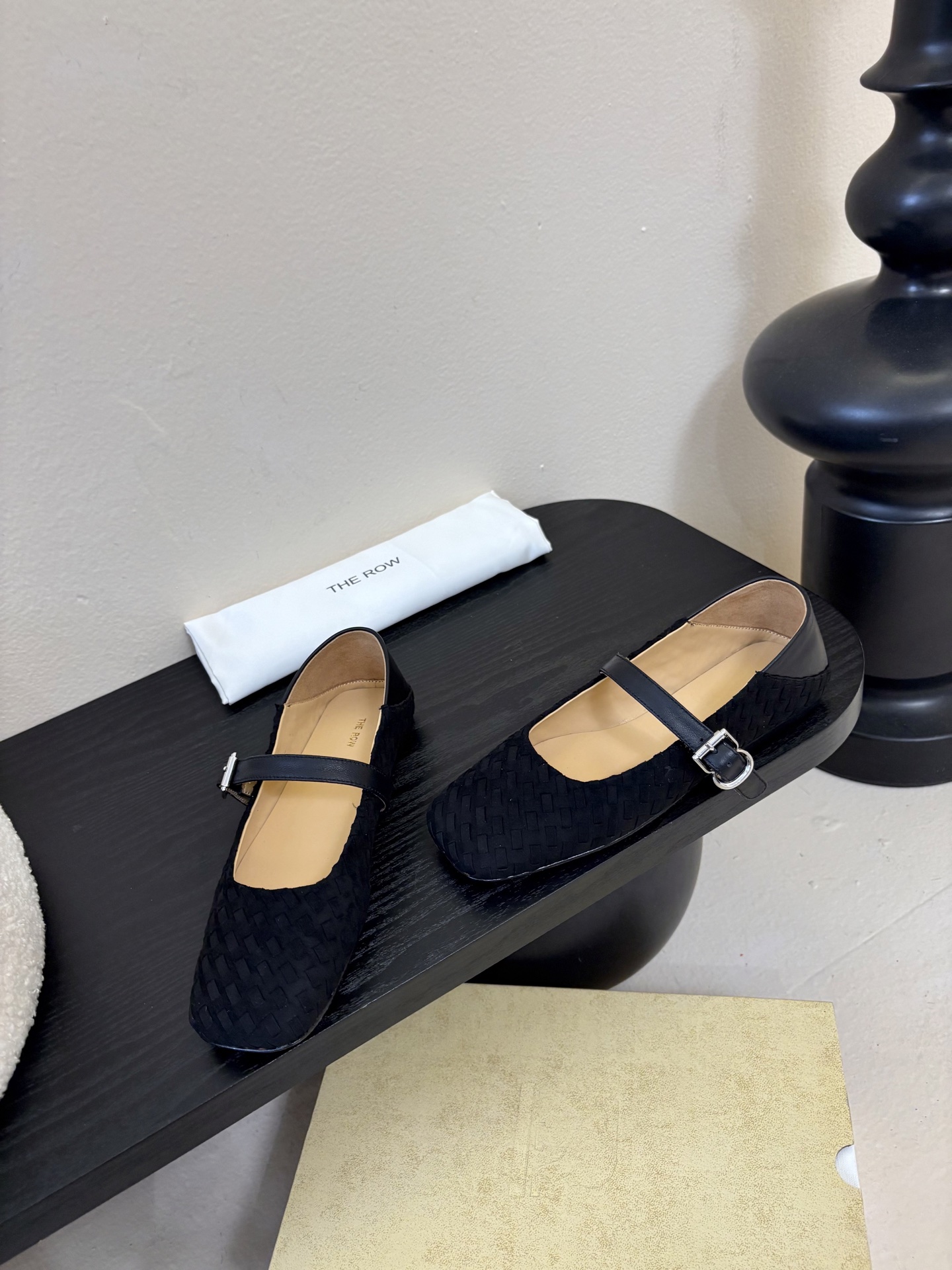 The ro*26早春新款玛丽珍平底单鞋跳舞鞋奶奶鞋！很少会看到一款跳舞鞋会做到这么精细、而且对脚的包容