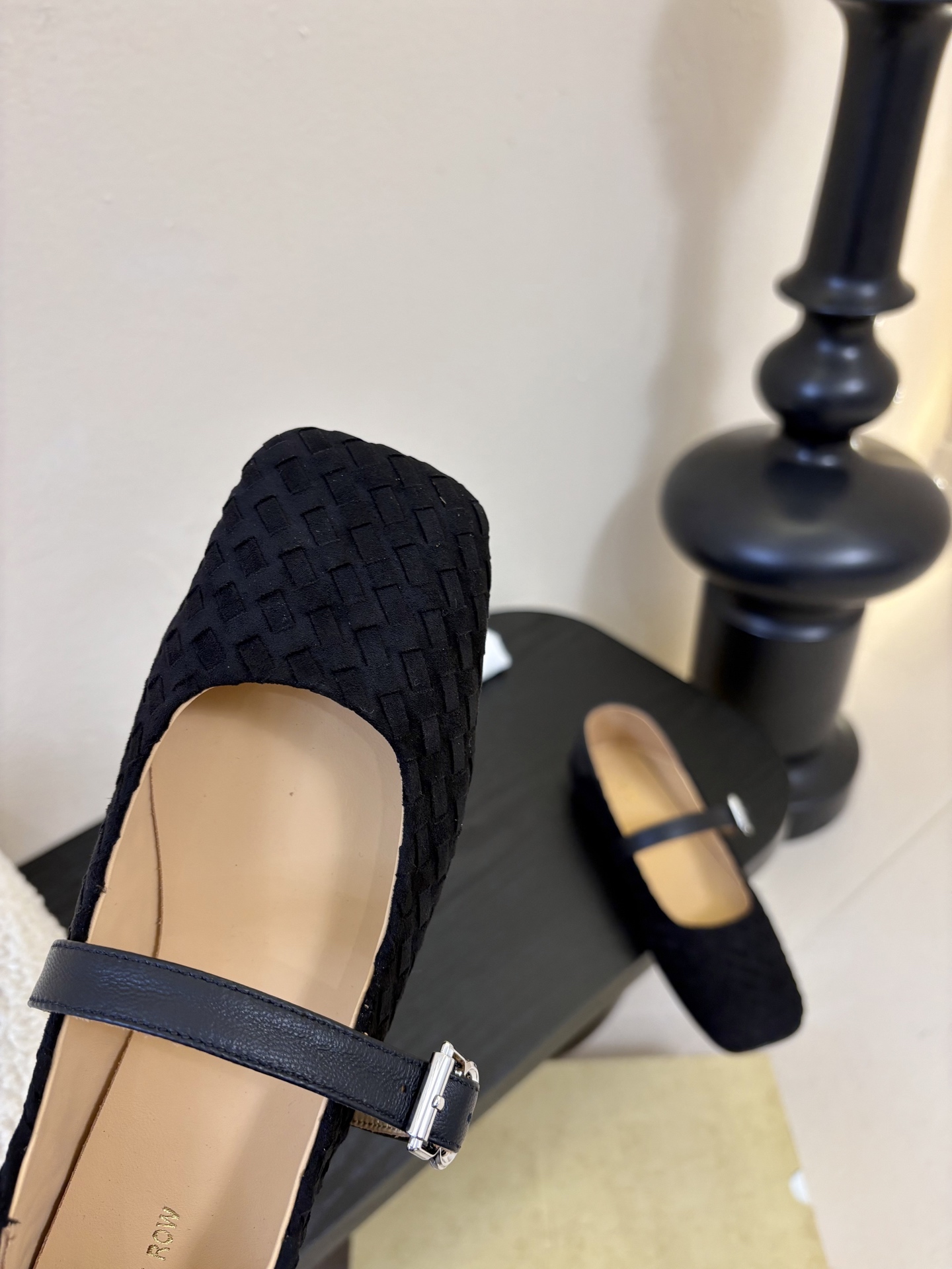 The ro*26早春新款玛丽珍平底单鞋跳舞鞋奶奶鞋！很少会看到一款跳舞鞋会做到这么精细、而且对脚的包容