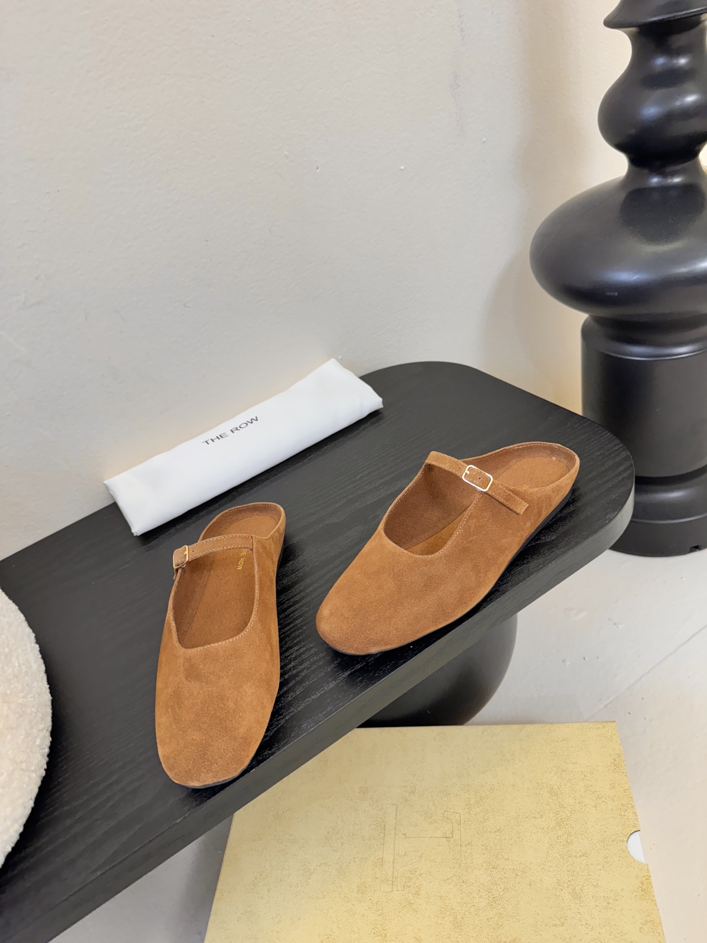 The ro*26早春新款玛丽珍平底单鞋跳舞鞋奶奶拖鞋很少会看到一款跳舞鞋会做到这么精细、而且对脚的包容