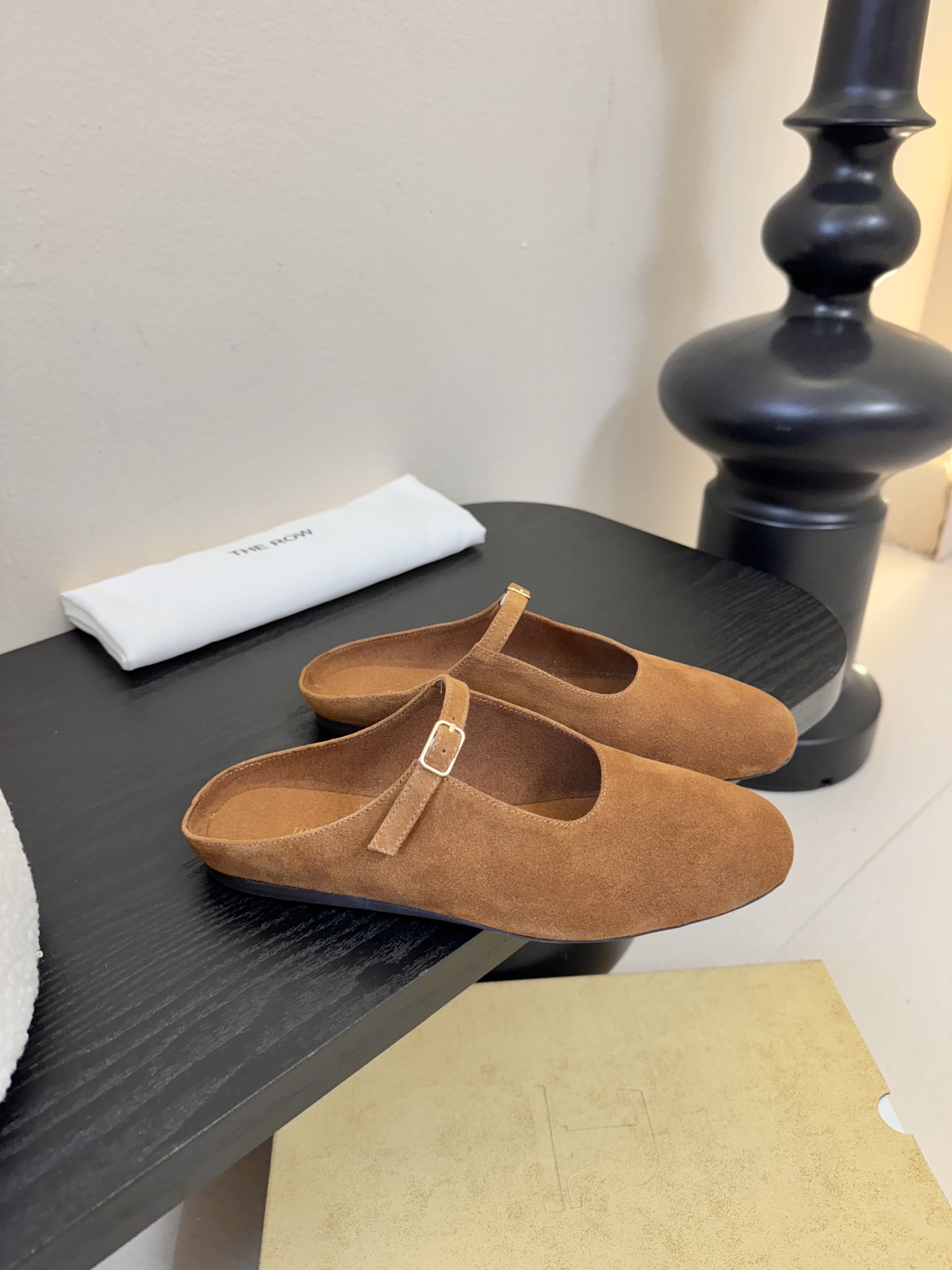 The ro*26早春新款玛丽珍平底单鞋跳舞鞋奶奶拖鞋很少会看到一款跳舞鞋会做到这么精细、而且对脚的包容