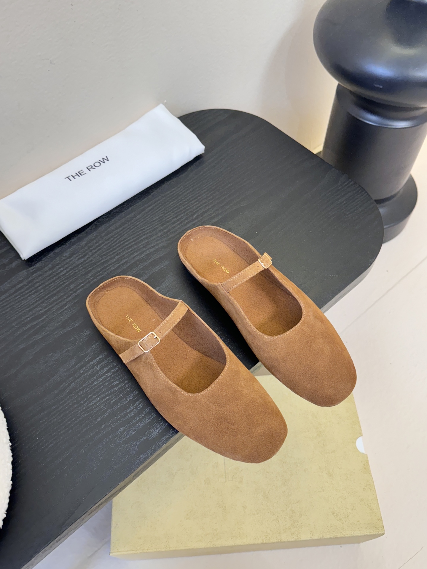 The ro*26早春新款玛丽珍平底单鞋跳舞鞋奶奶拖鞋很少会看到一款跳舞鞋会做到这么精细、而且对脚的包容