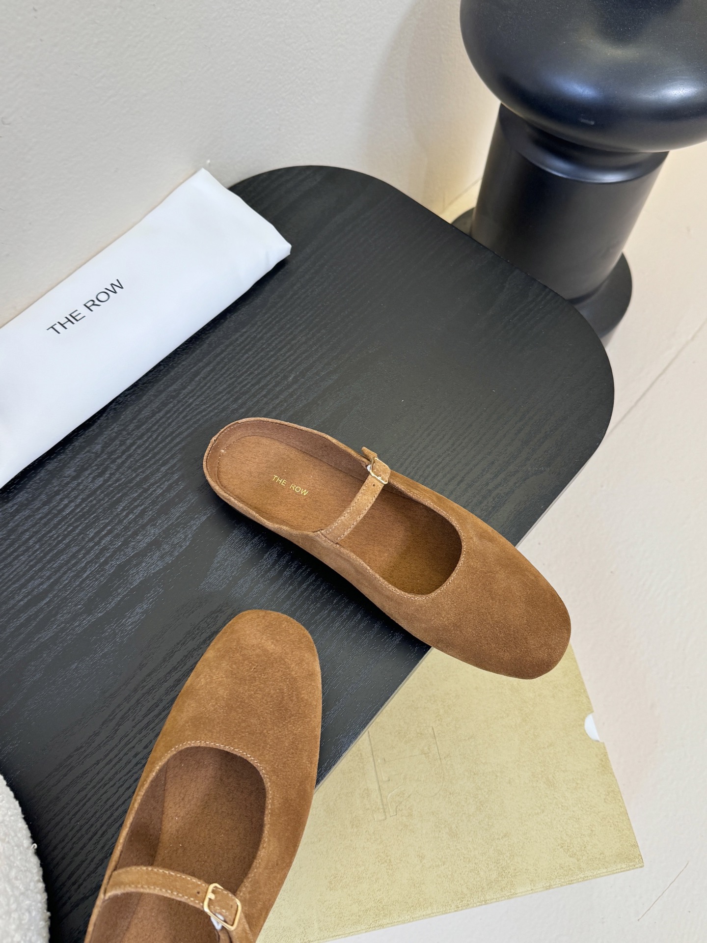 The ro*26早春新款玛丽珍平底单鞋跳舞鞋奶奶拖鞋很少会看到一款跳舞鞋会做到这么精细、而且对脚的包容