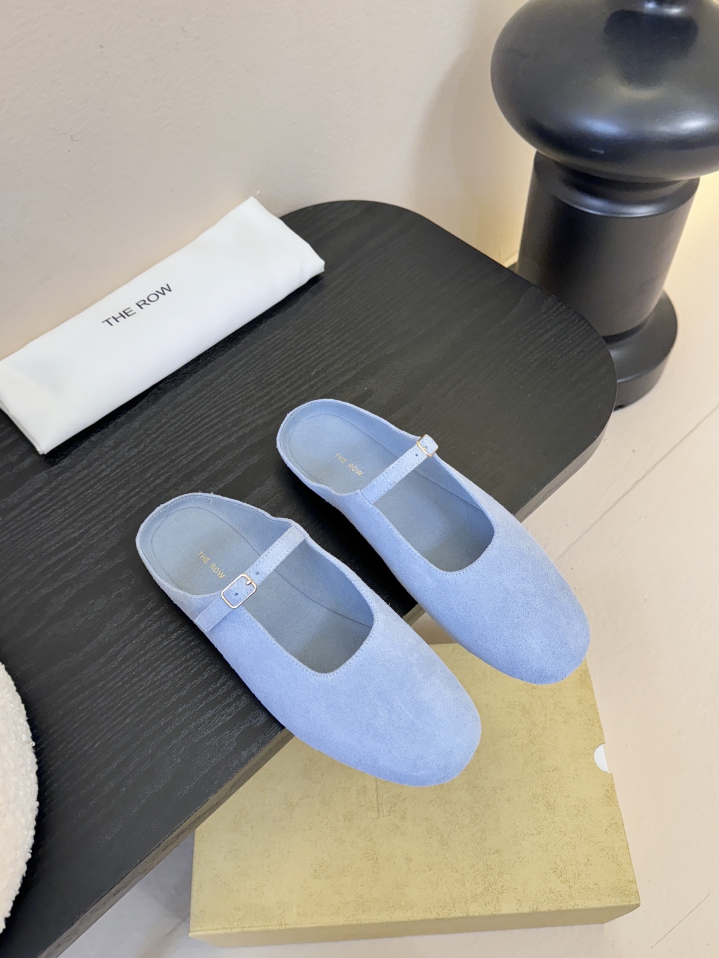 The ro*26早春新款玛丽珍平底单鞋跳舞鞋奶奶拖鞋很少会看到一款跳舞鞋会做到这么精细、而且对脚的包容