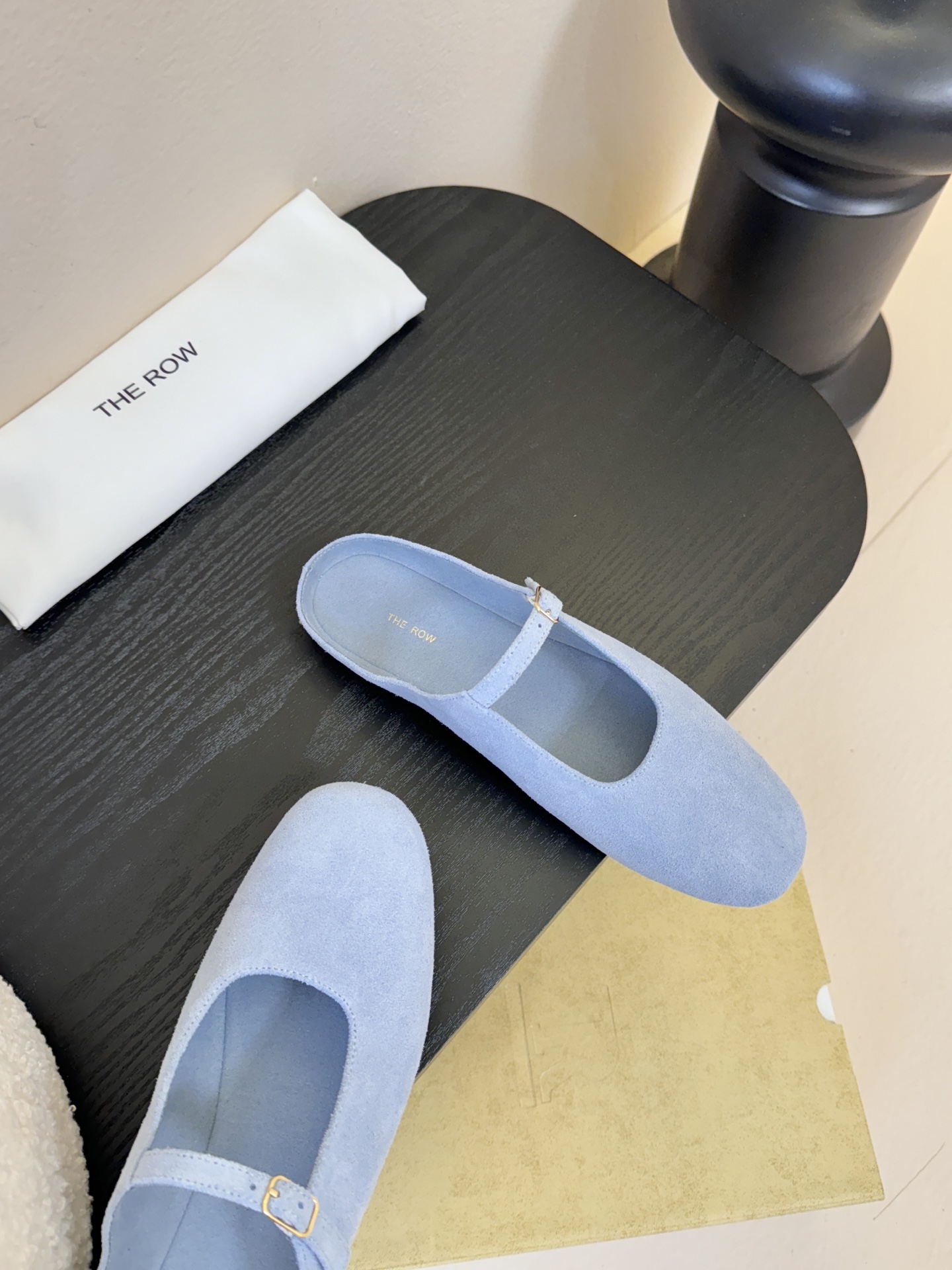 The ro*26早春新款玛丽珍平底单鞋跳舞鞋奶奶拖鞋很少会看到一款跳舞鞋会做到这么精细、而且对脚的包容