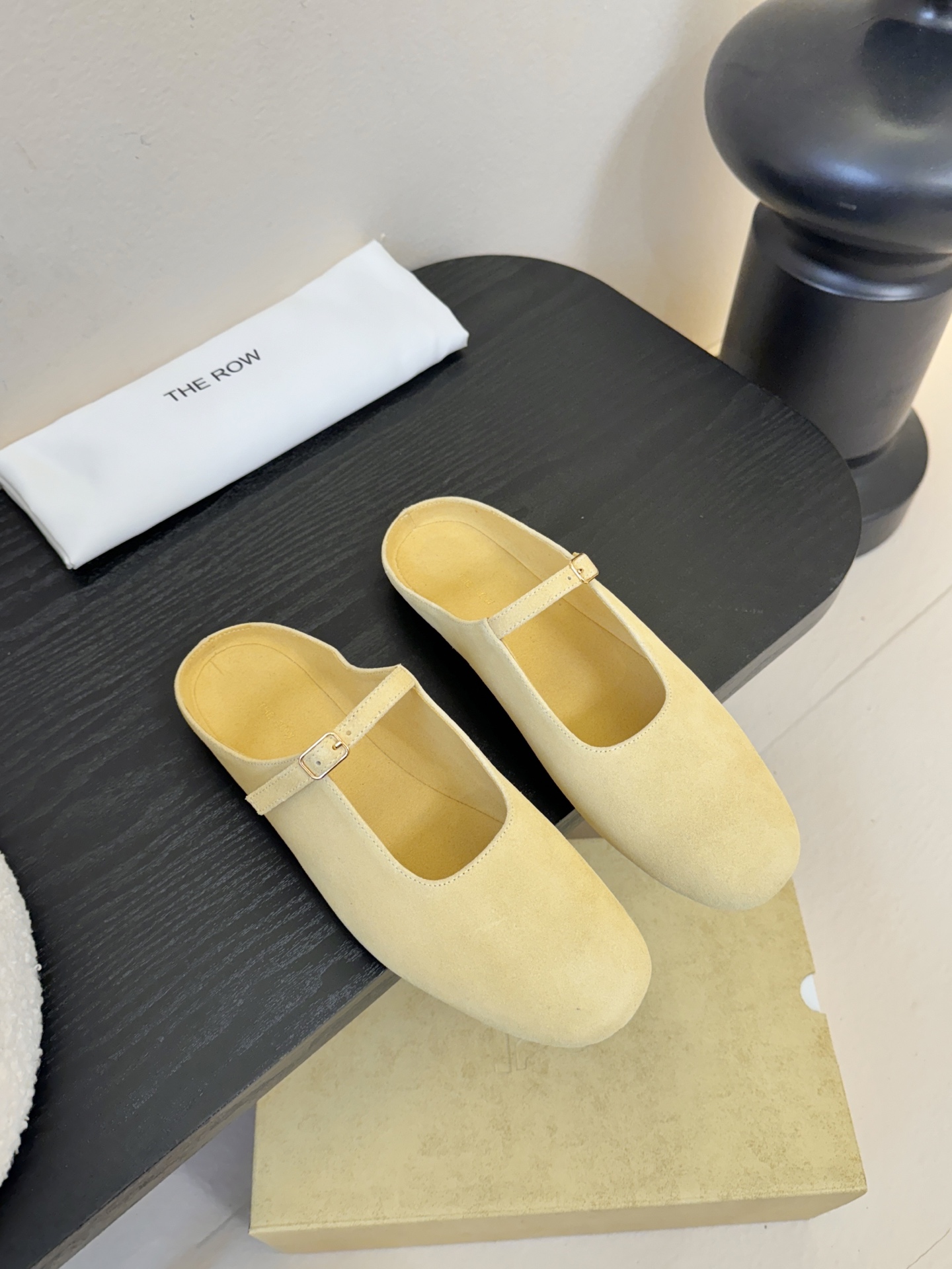 The ro*26早春新款玛丽珍平底单鞋跳舞鞋奶奶拖鞋很少会看到一款跳舞鞋会做到这么精细、而且对脚的包容