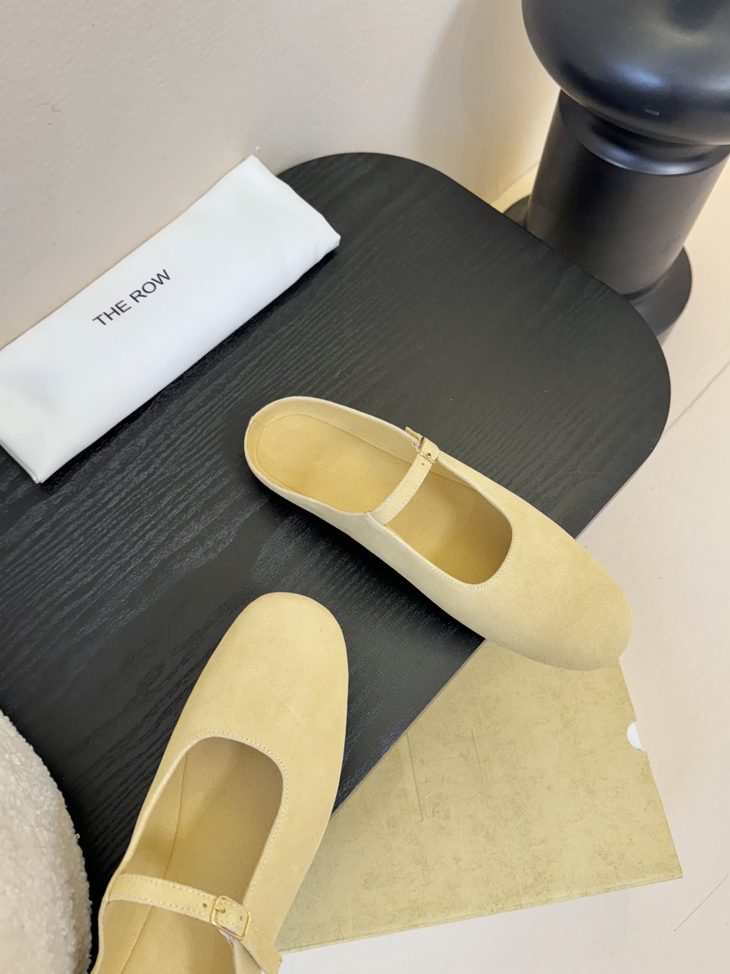 The ro*26早春新款玛丽珍平底单鞋跳舞鞋奶奶拖鞋很少会看到一款跳舞鞋会做到这么精细、而且对脚的包容