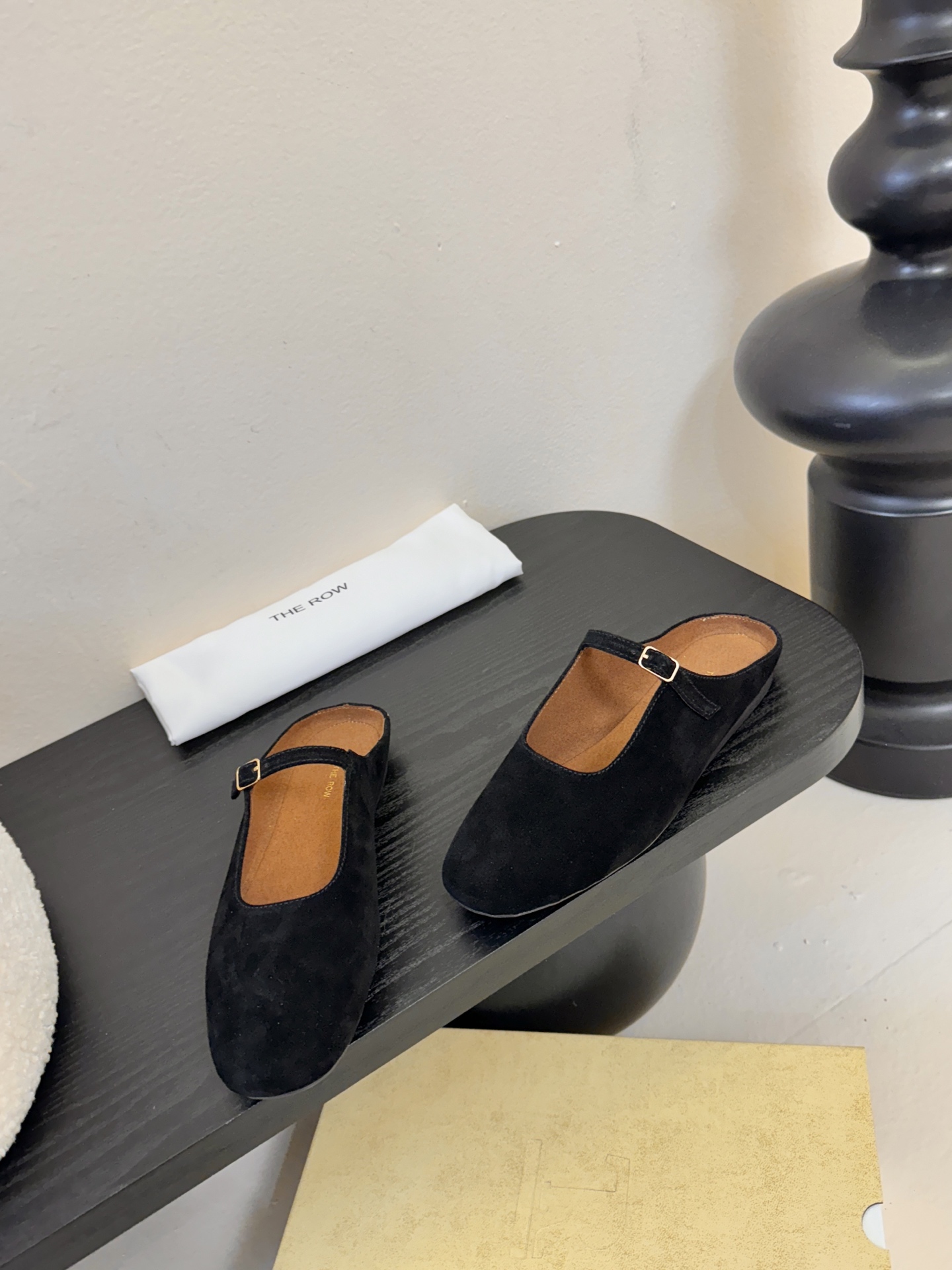 The ro*26早春新款玛丽珍平底单鞋跳舞鞋奶奶拖鞋很少会看到一款跳舞鞋会做到这么精细、而且对脚的包容