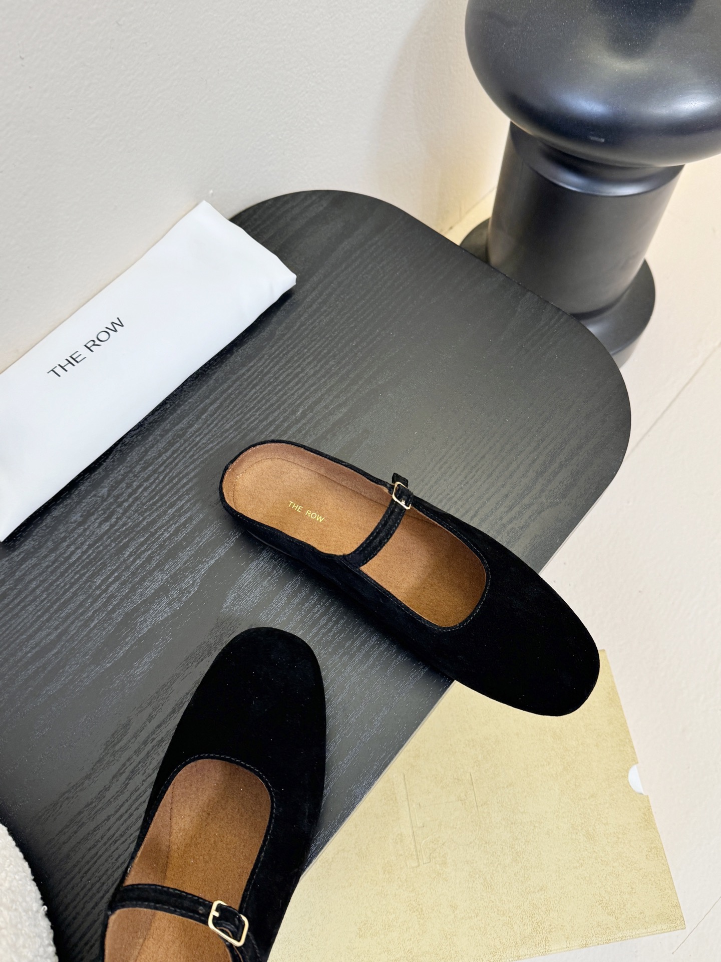 The ro*26早春新款玛丽珍平底单鞋跳舞鞋奶奶拖鞋很少会看到一款跳舞鞋会做到这么精细、而且对脚的包容