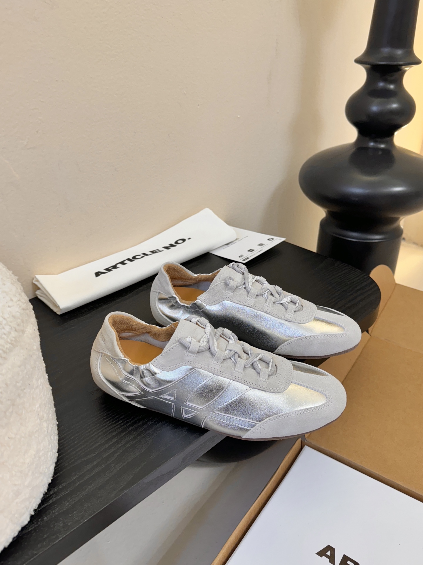 ARTICLE NO.2026春夏最新款休闲鞋 德训鞋 超多明星网红种草 给经典换种更轻盈的氛围 舒适薄