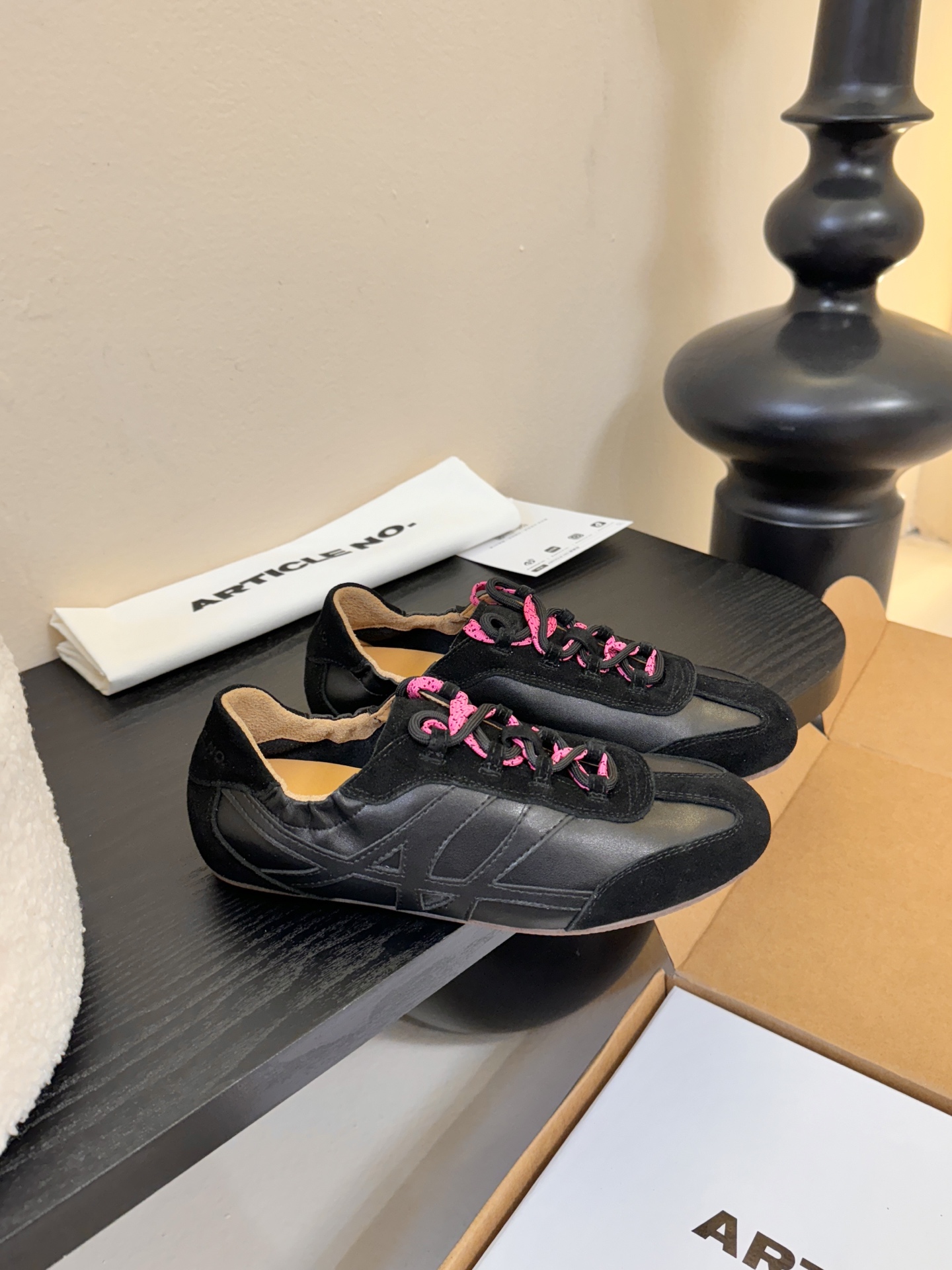 ARTICLE NO.2026春夏最新款休闲鞋 德训鞋 超多明星网红种草 给经典换种更轻盈的氛围 舒适薄