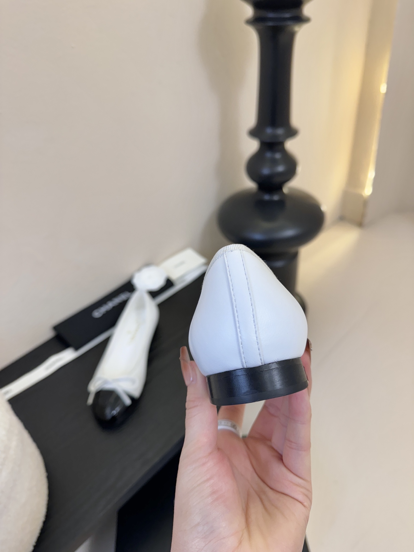 Chanel小香风方头拼色法式水钻一字扣带奶奶鞋浅口玛丽珍鞋！！香奈儿CHANEL每一双精致鞋履都经过才