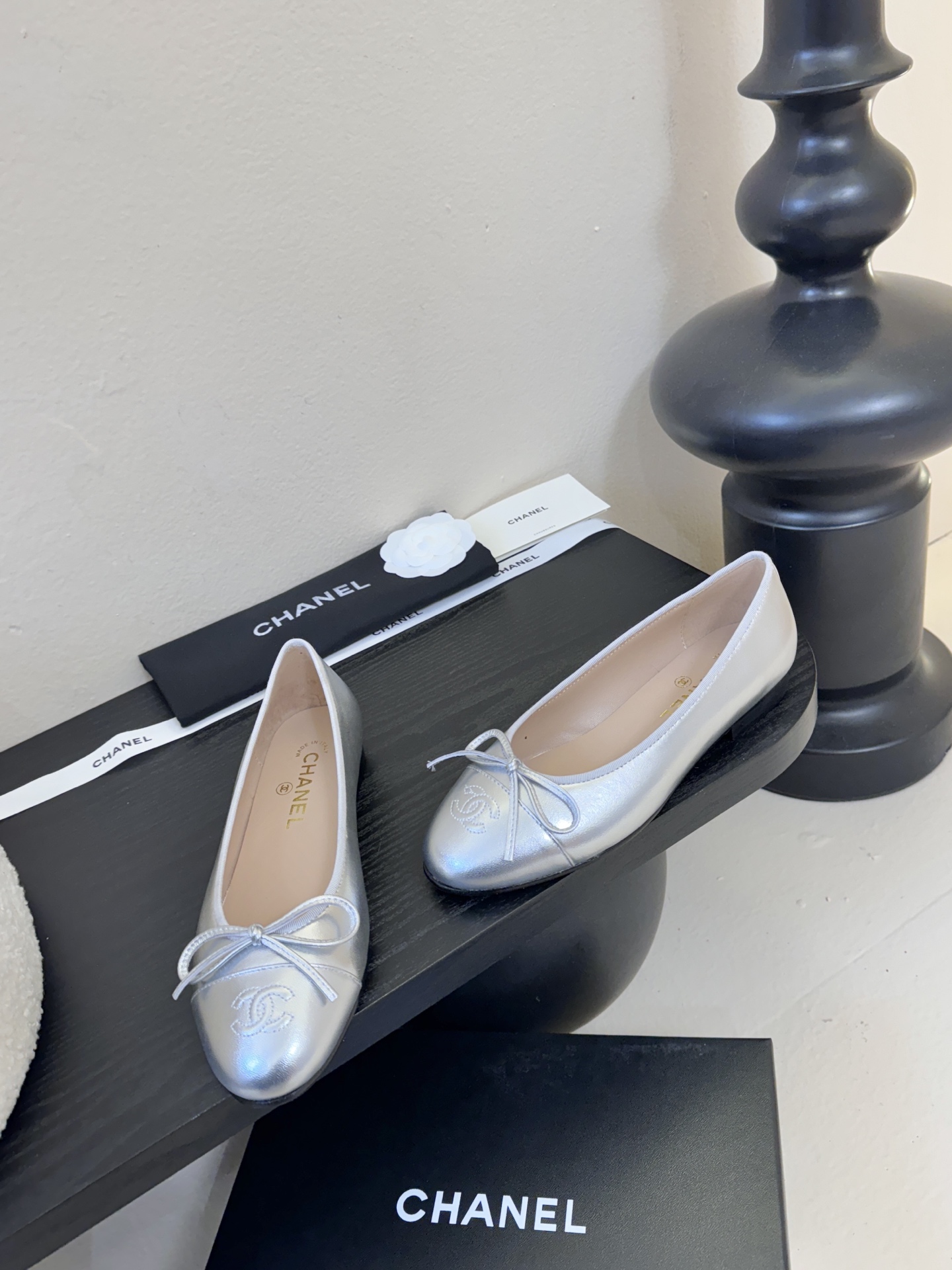 Chanel小香风方头拼色法式水钻一字扣带奶奶鞋浅口玛丽珍鞋！！香奈儿CHANEL每一双精致鞋履都经过才