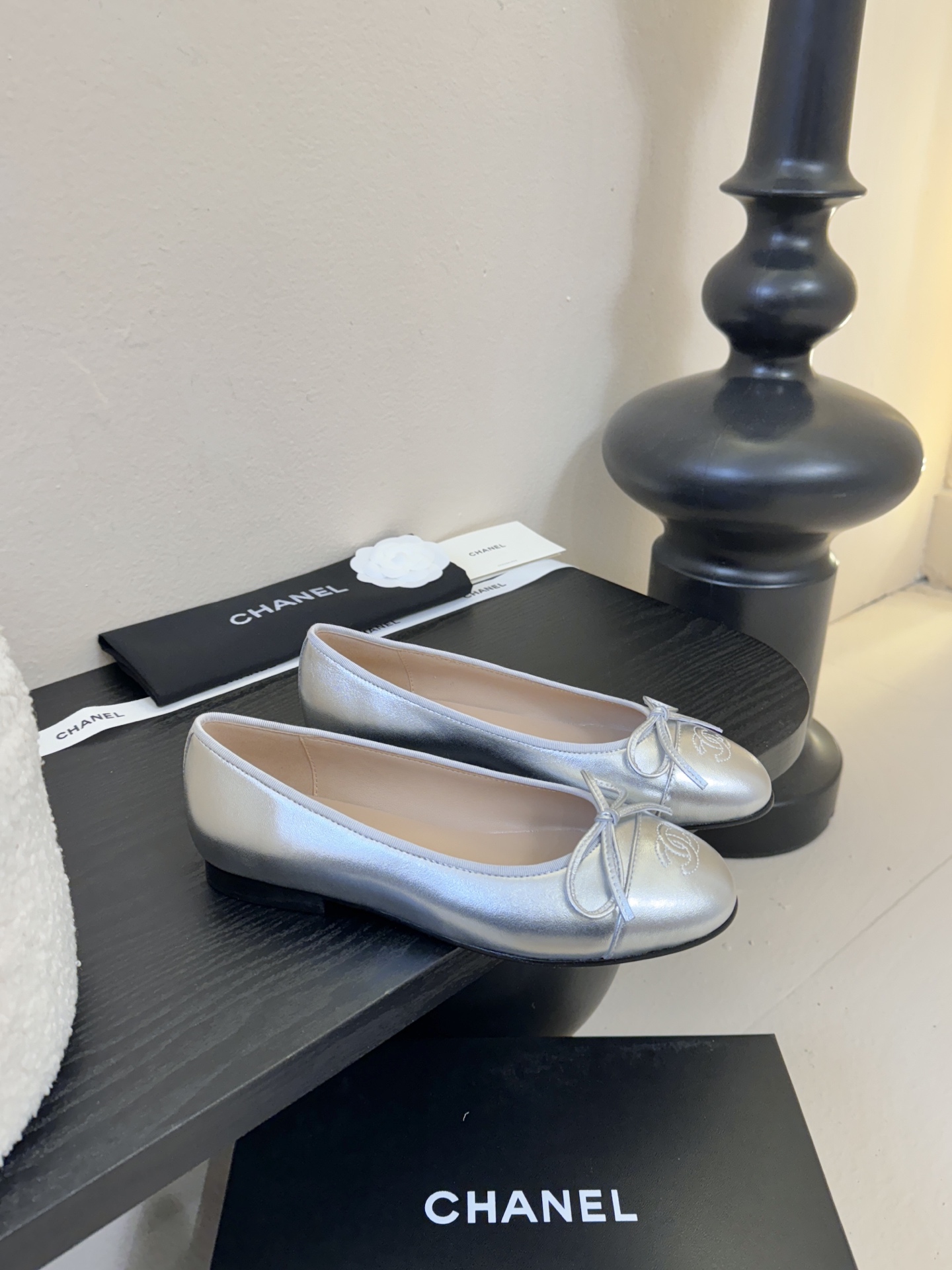 Chanel小香风方头拼色法式水钻一字扣带奶奶鞋浅口玛丽珍鞋！！香奈儿CHANEL每一双精致鞋履都经过才