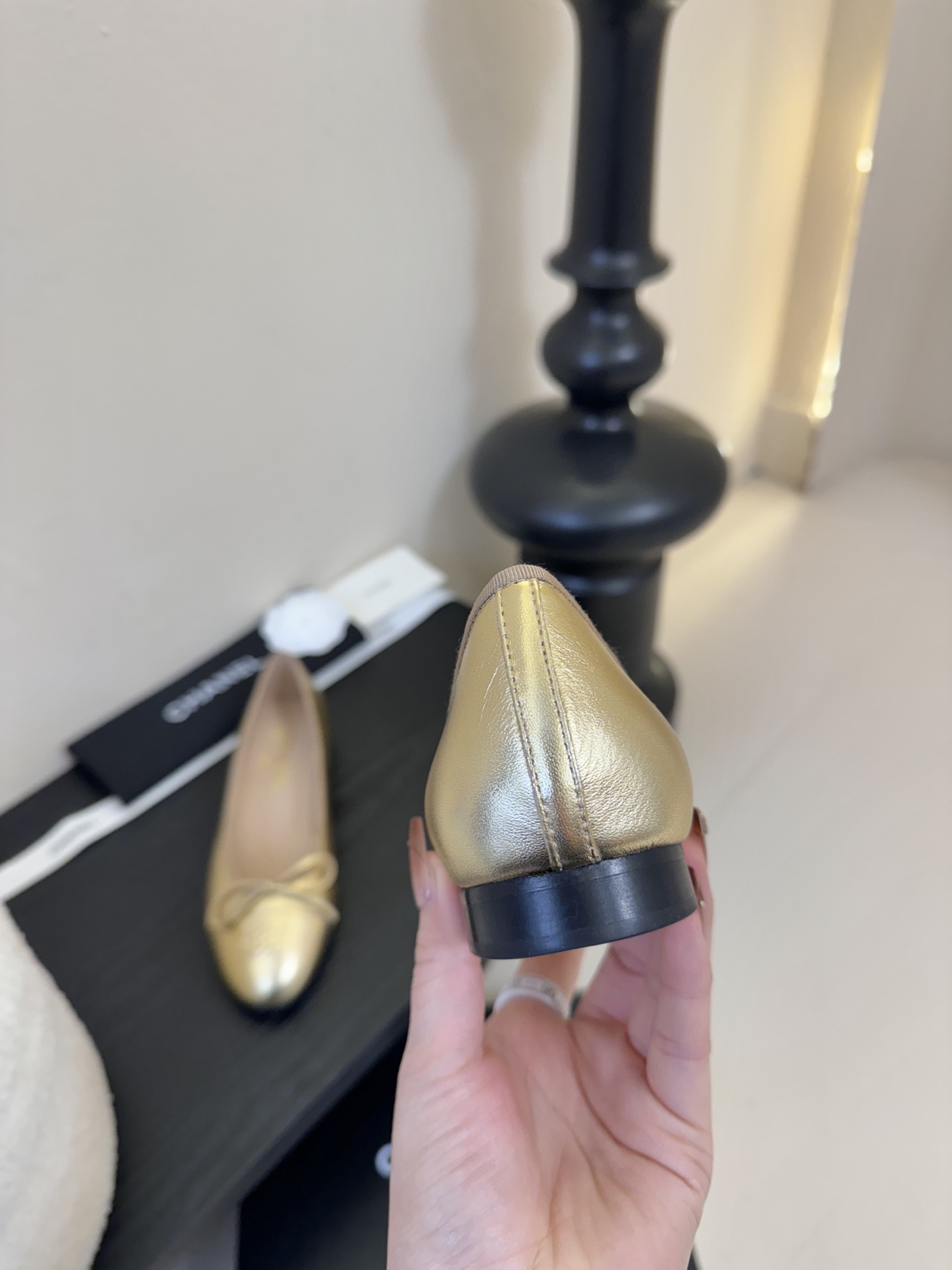 Chanel小香风方头拼色法式水钻一字扣带奶奶鞋浅口玛丽珍鞋！！香奈儿CHANEL每一双精致鞋履都经过才