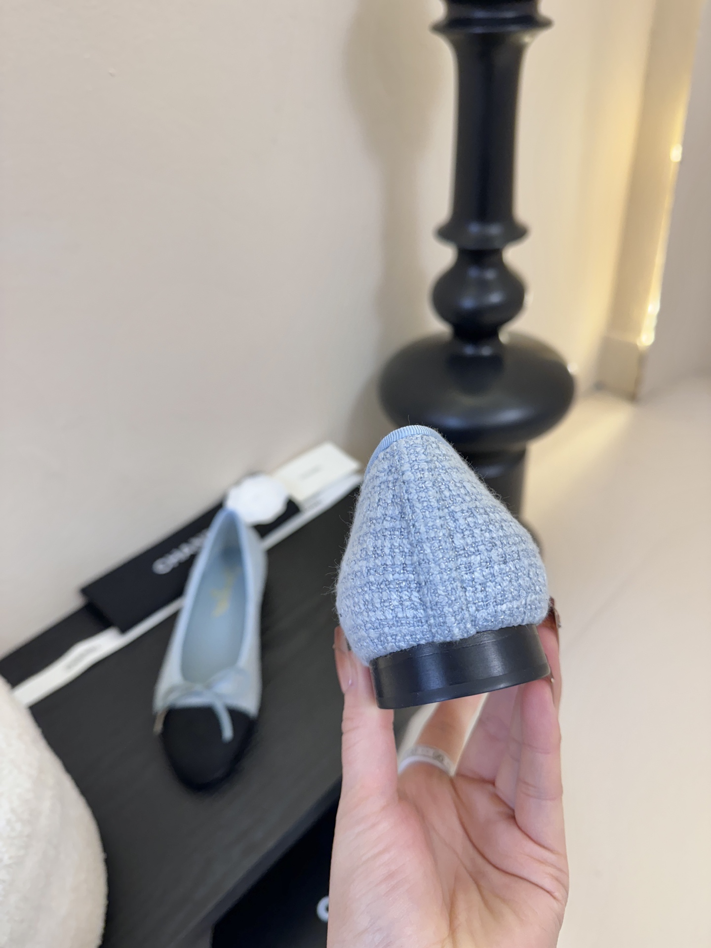 Chanel小香风方头拼色法式奶奶鞋浅口玛丽珍鞋！！香奈儿CHANEL每一双精致鞋履都经过才华横溢的鞋艺