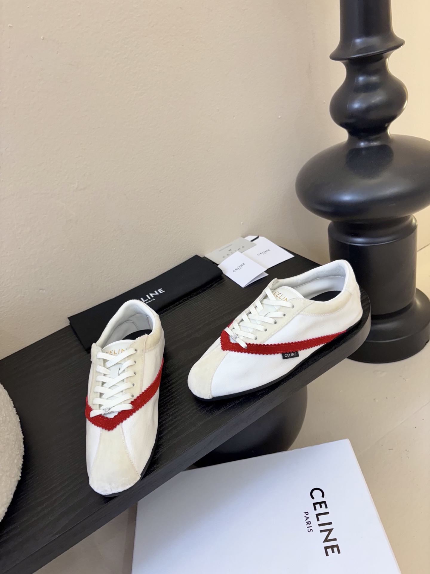 Celin*26ss早春新品平底芭蕾舞运动鞋休闲鞋包含平底芭蕾鞋与厚底休闲鞋两款，前者优雅精致，后者兼具