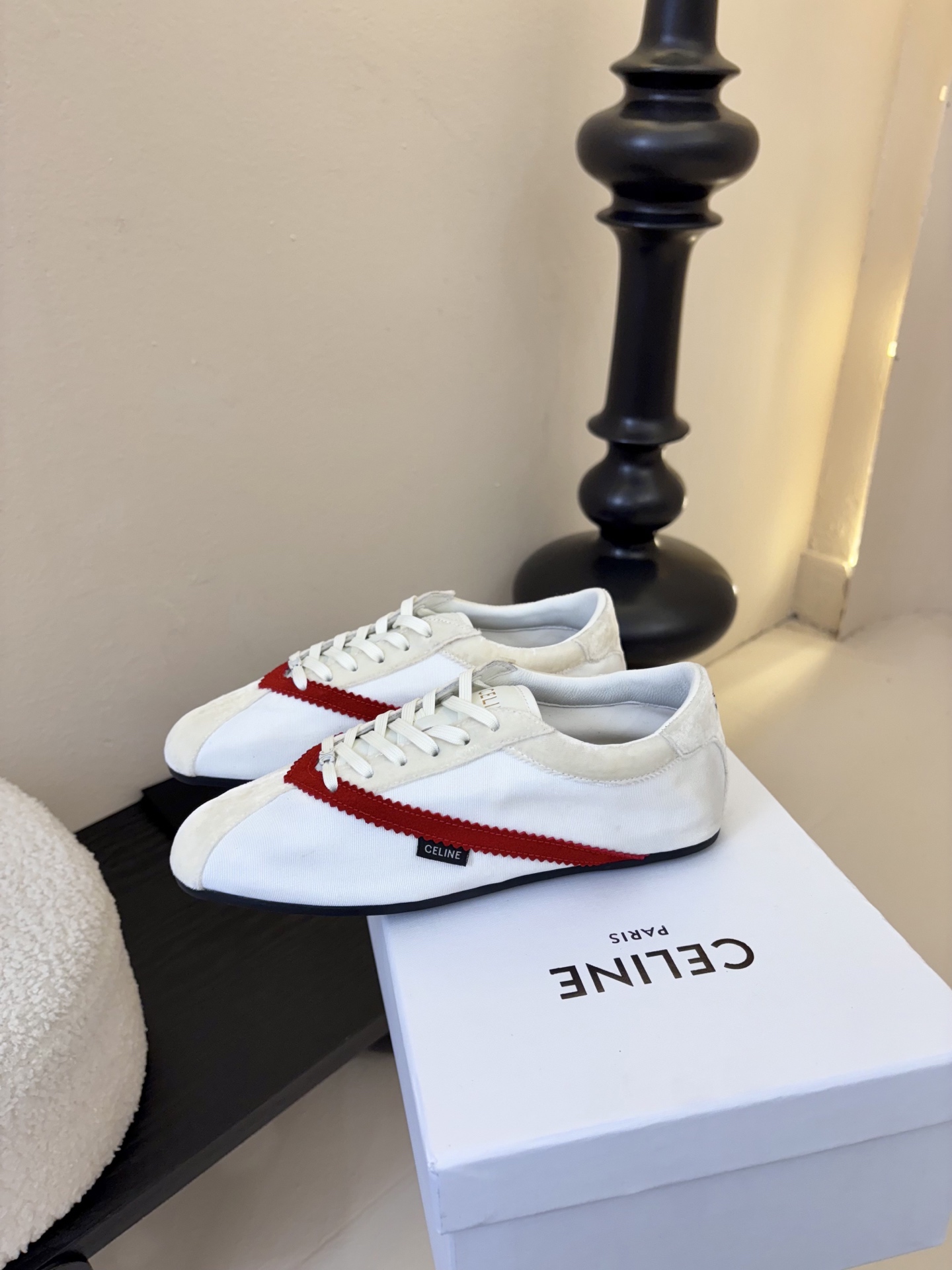 Celin*26ss早春新品平底芭蕾舞运动鞋休闲鞋包含平底芭蕾鞋与厚底休闲鞋两款，前者优雅精致，后者兼具