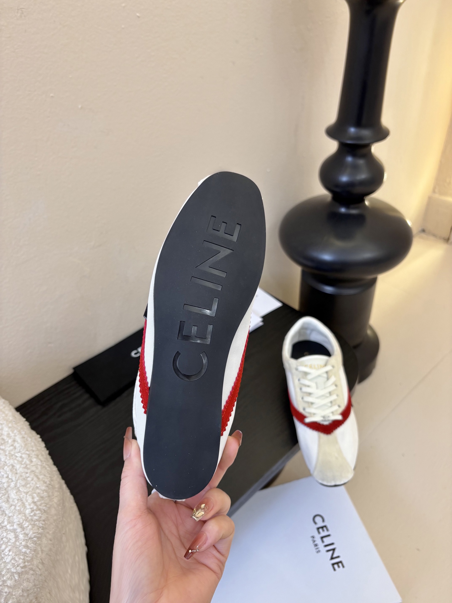 Celin*26ss早春新品平底芭蕾舞运动鞋休闲鞋包含平底芭蕾鞋与厚底休闲鞋两款，前者优雅精致，后者兼具