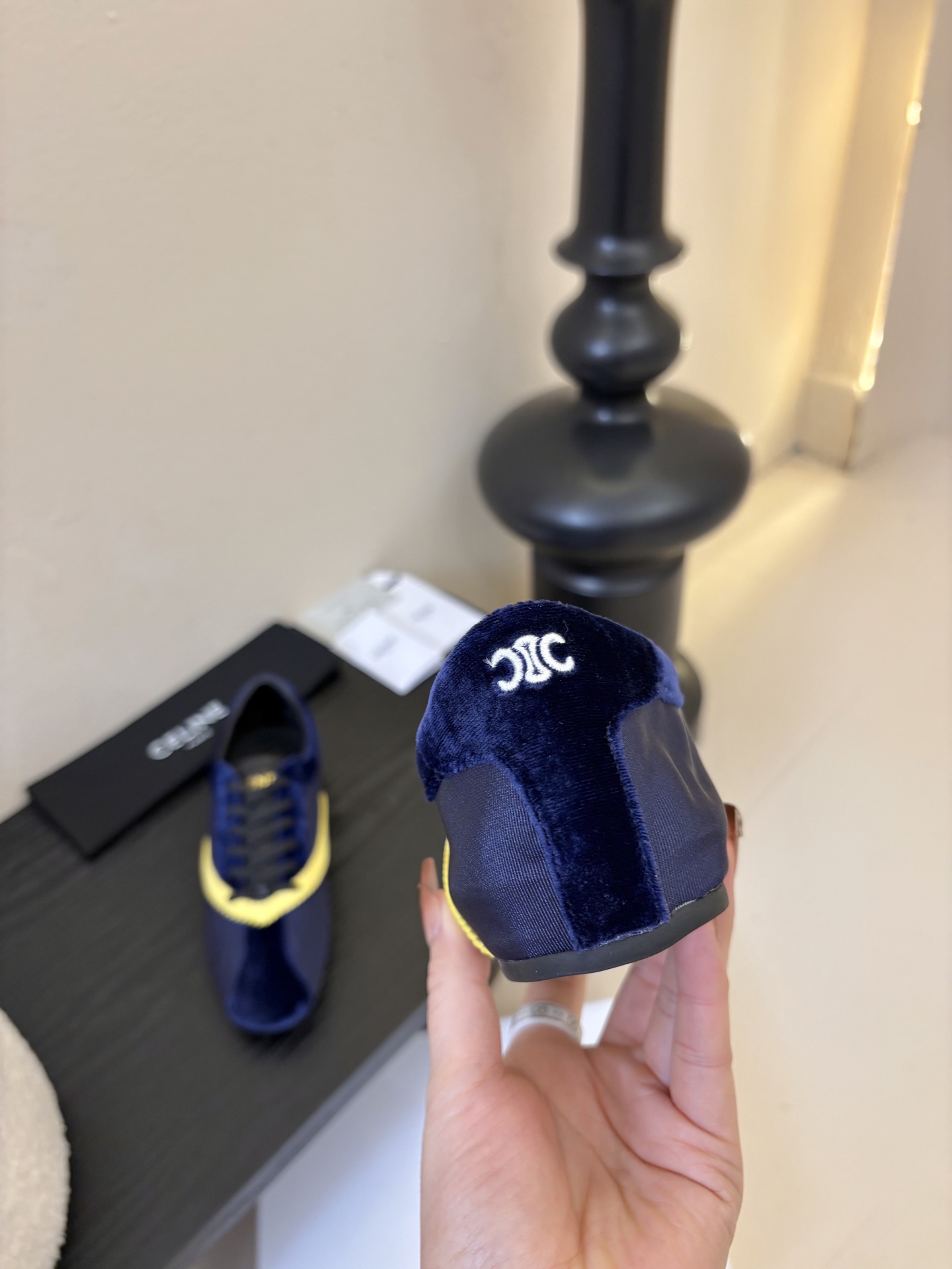 Celin*26ss早春新品平底芭蕾舞运动鞋休闲鞋包含平底芭蕾鞋与厚底休闲鞋两款，前者优雅精致，后者兼具