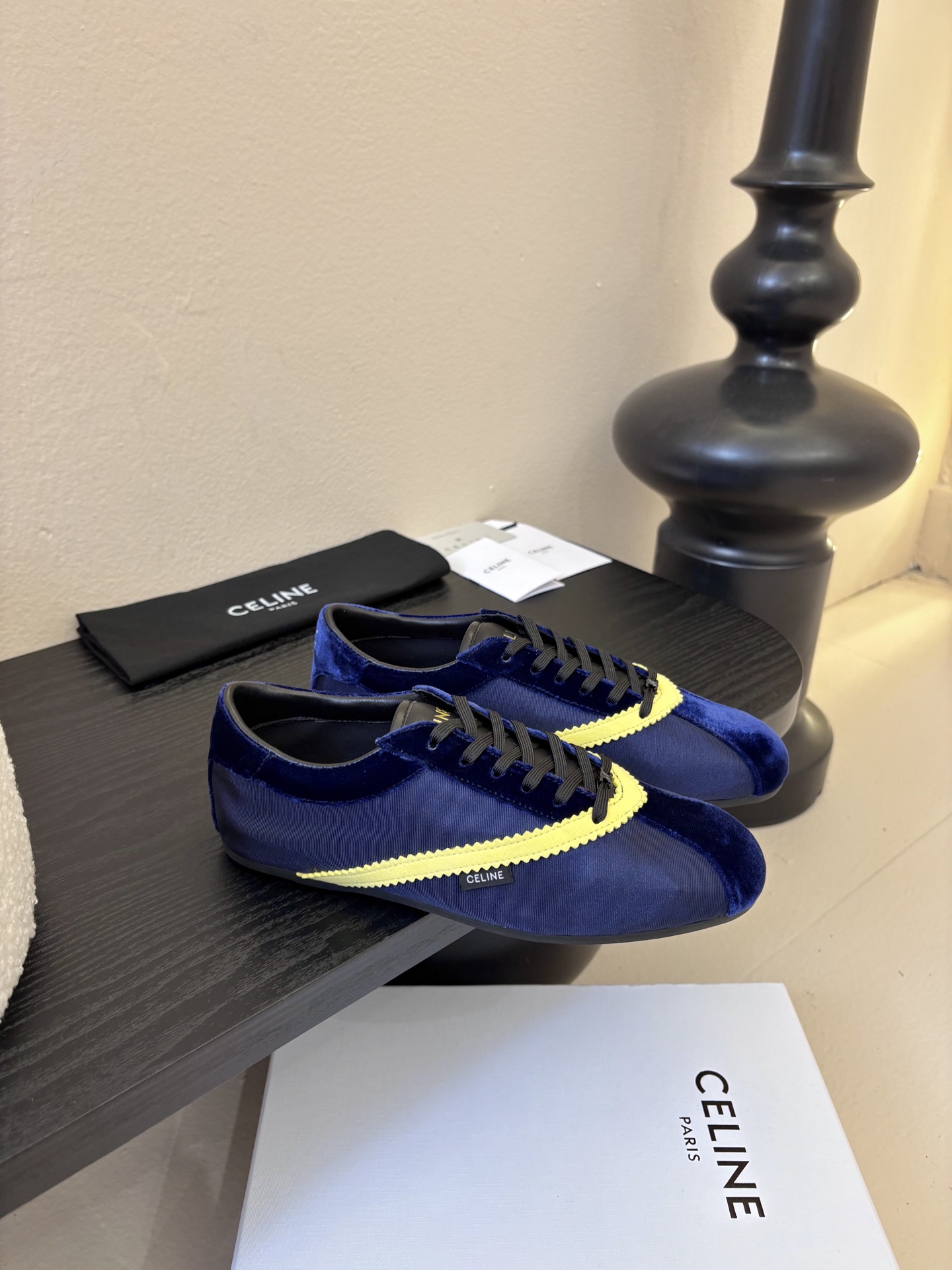 Celin*26ss早春新品平底芭蕾舞运动鞋休闲鞋包含平底芭蕾鞋与厚底休闲鞋两款，前者优雅精致，后者兼具