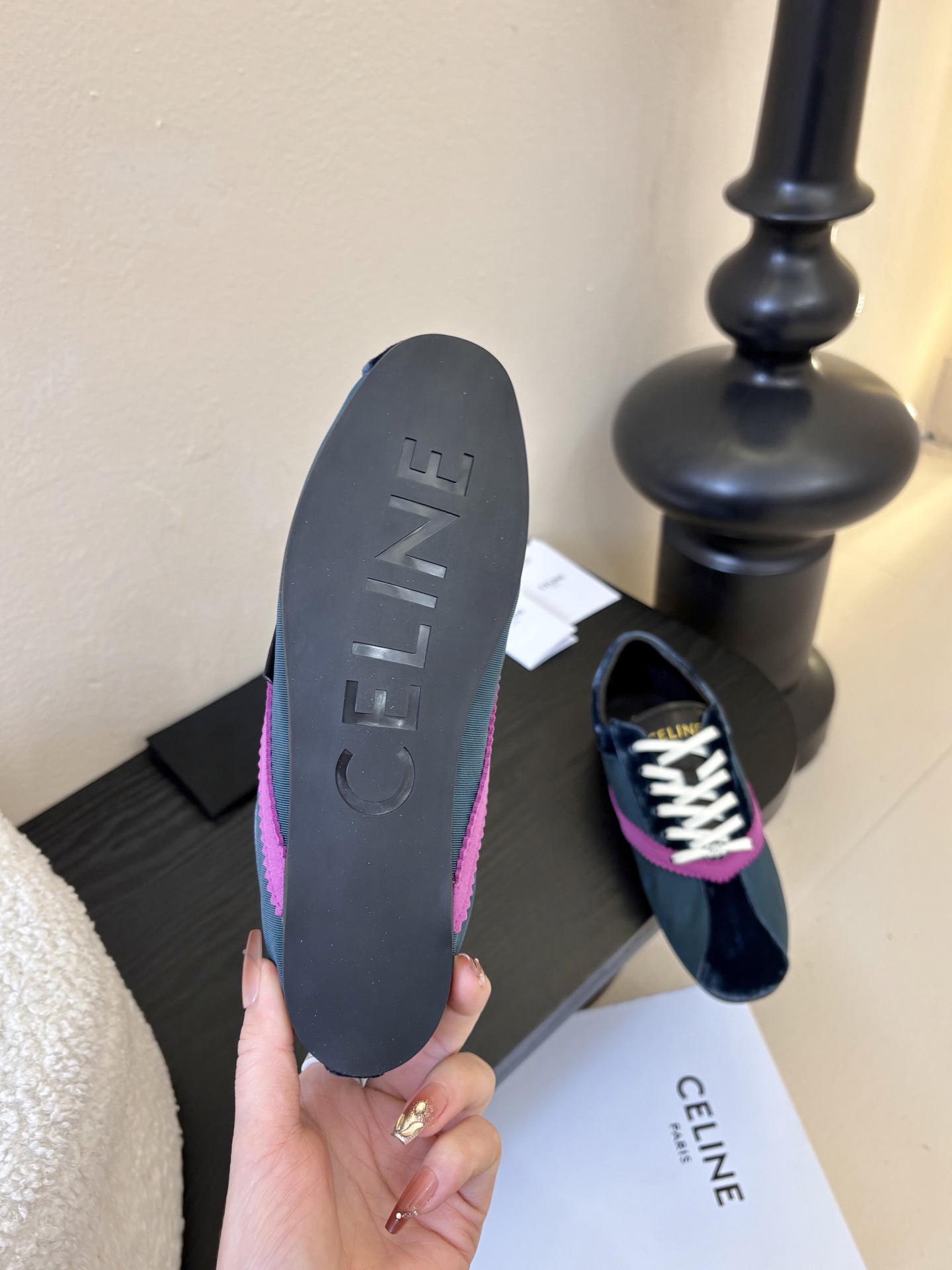 Celin*26ss早春新品平底芭蕾舞运动鞋休闲鞋包含平底芭蕾鞋与厚底休闲鞋两款，前者优雅精致，后者兼具