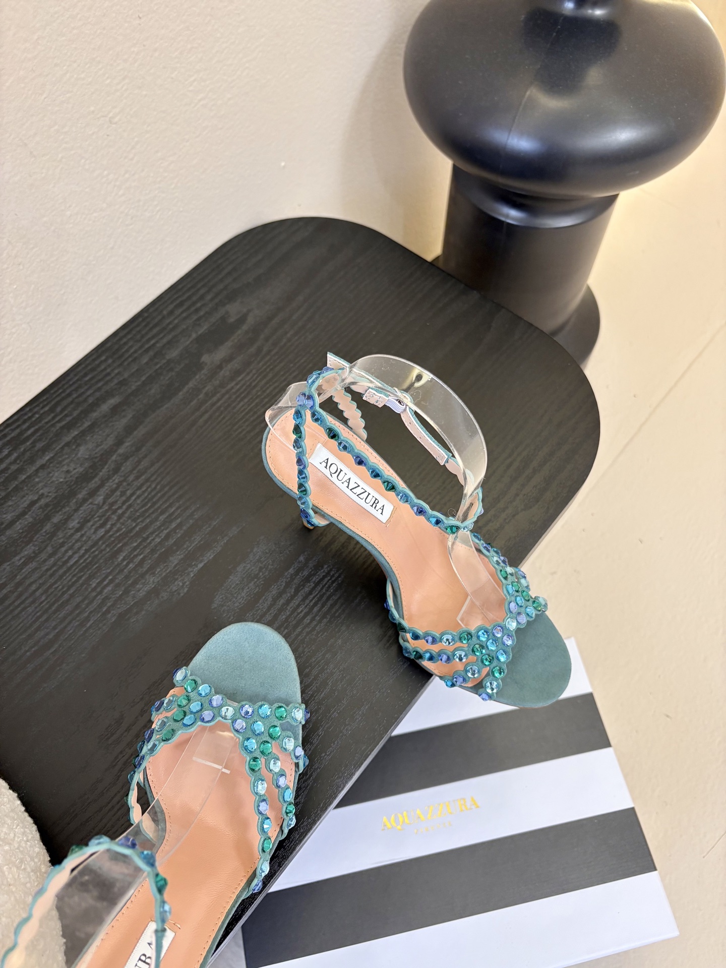 AQUAZZURA大菠萝水钻装饰高跟鞋凉鞋2026春夏最新款交叉水钻凉鞋 上脚超级有气质·既简洁又时髦 