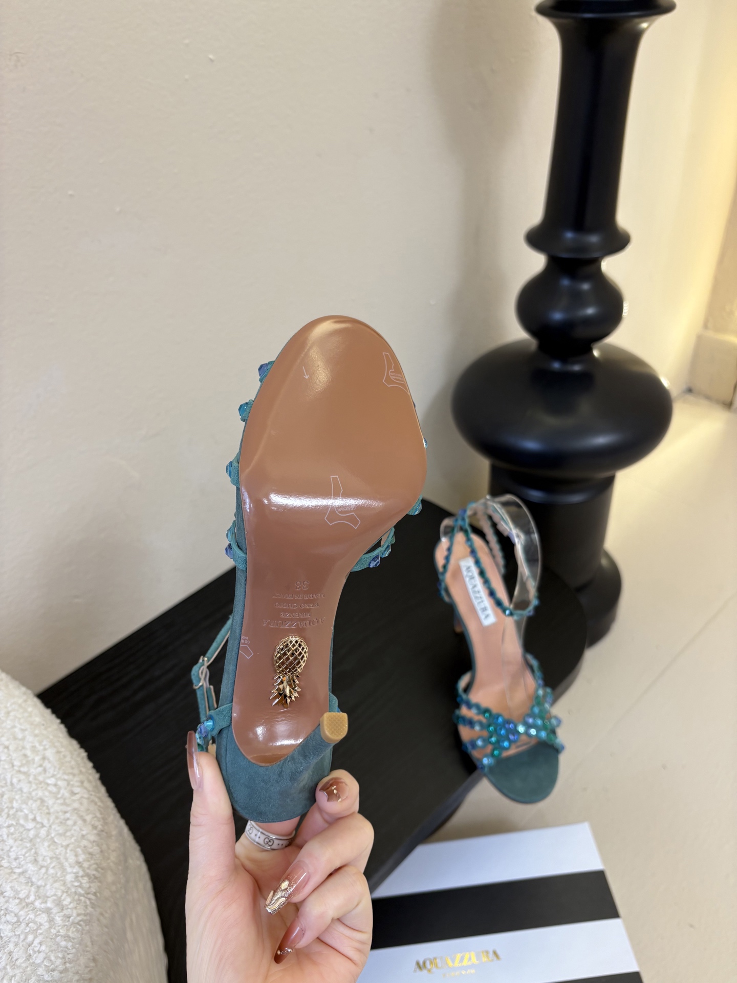 AQUAZZURA大菠萝水钻装饰高跟鞋凉鞋2026春夏最新款交叉水钻凉鞋 上脚超级有气质·既简洁又时髦 