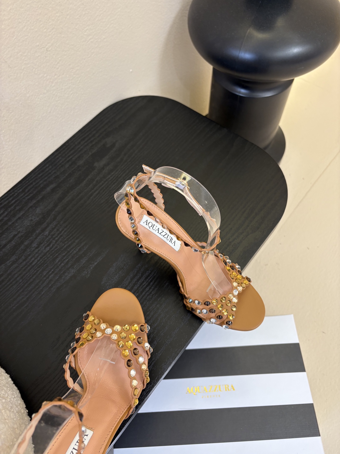 AQUAZZURA大菠萝水钻装饰高跟鞋凉鞋2026春夏最新款交叉水钻凉鞋 上脚超级有气质·既简洁又时髦 