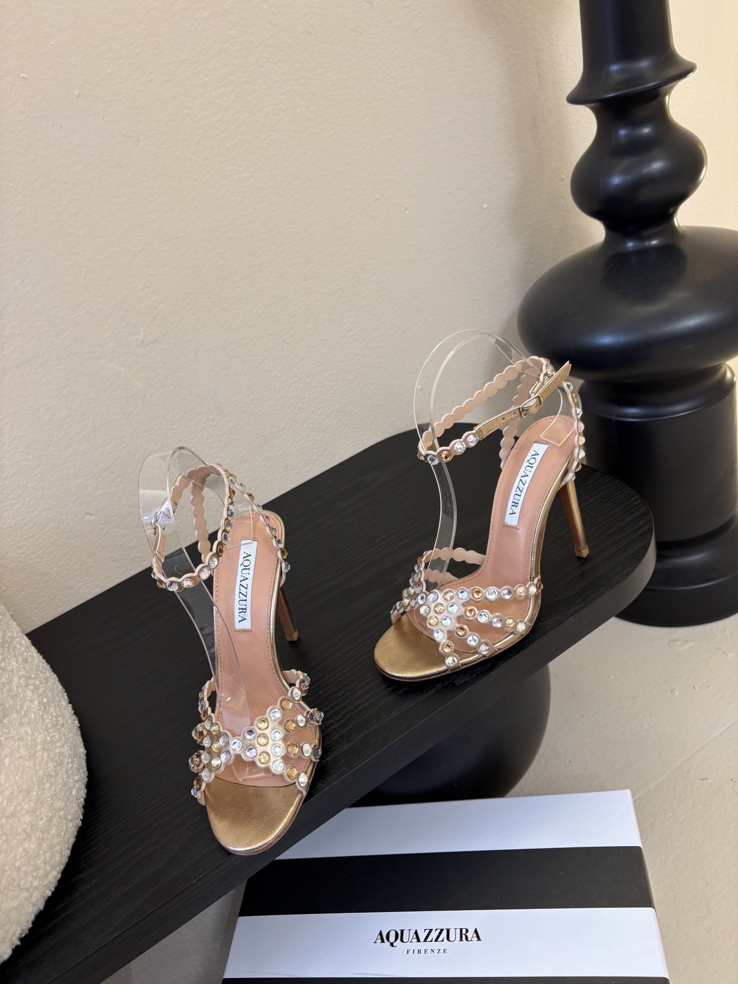 AQUAZZURA大菠萝水钻装饰高跟鞋凉鞋2026春夏最新款交叉水钻凉鞋 上脚超级有气质·既简洁又时髦 