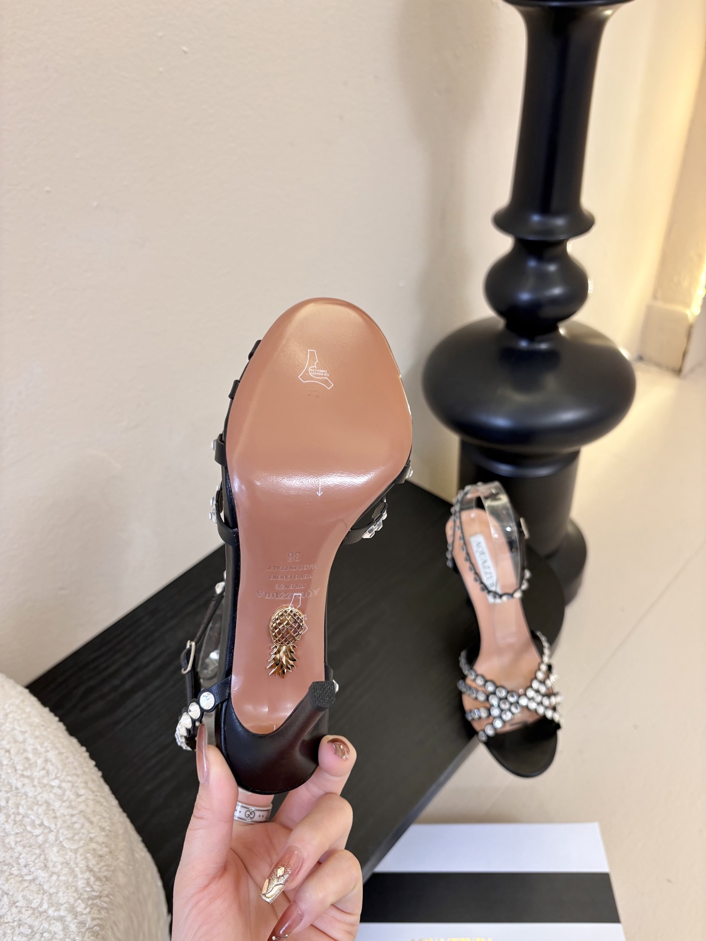 AQUAZZURA大菠萝水钻装饰高跟鞋凉鞋2026春夏最新款交叉水钻凉鞋 上脚超级有气质·既简洁又时髦 