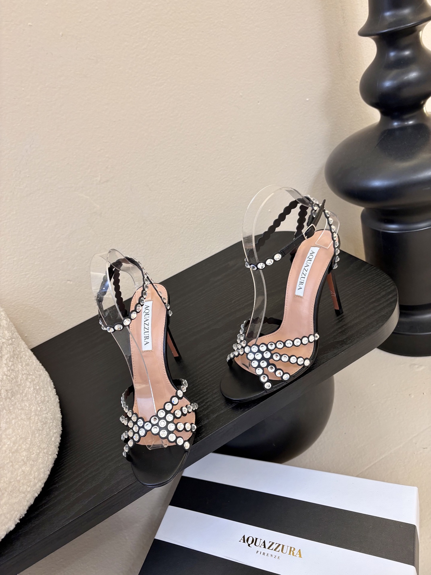 AQUAZZURA大菠萝水钻装饰高跟鞋凉鞋2026春夏最新款交叉水钻凉鞋 上脚超级有气质·既简洁又时髦 